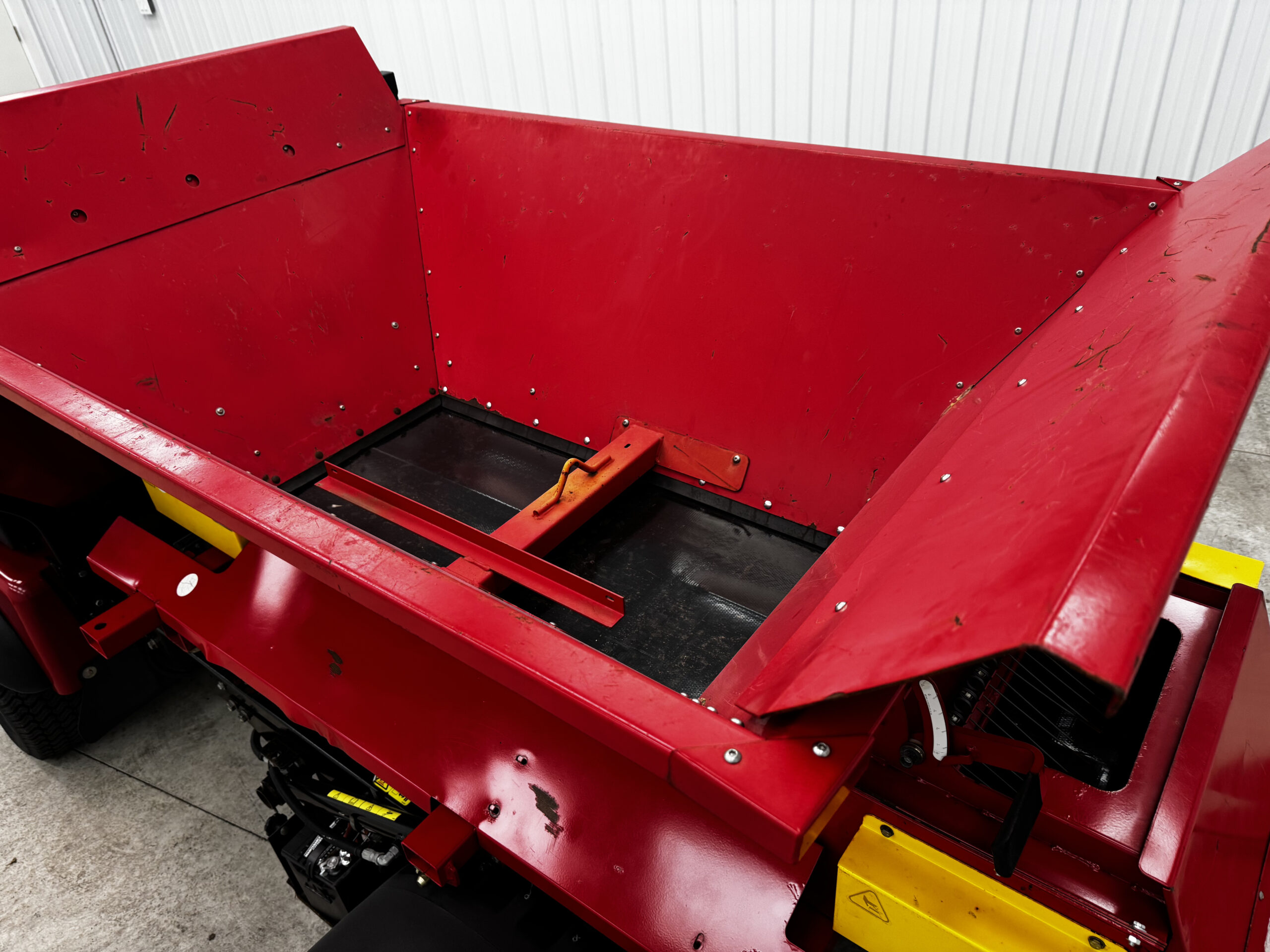 2008 Toro Workman Diesel 4WD w/ Tycrop 180 Top Dresser - Image 8