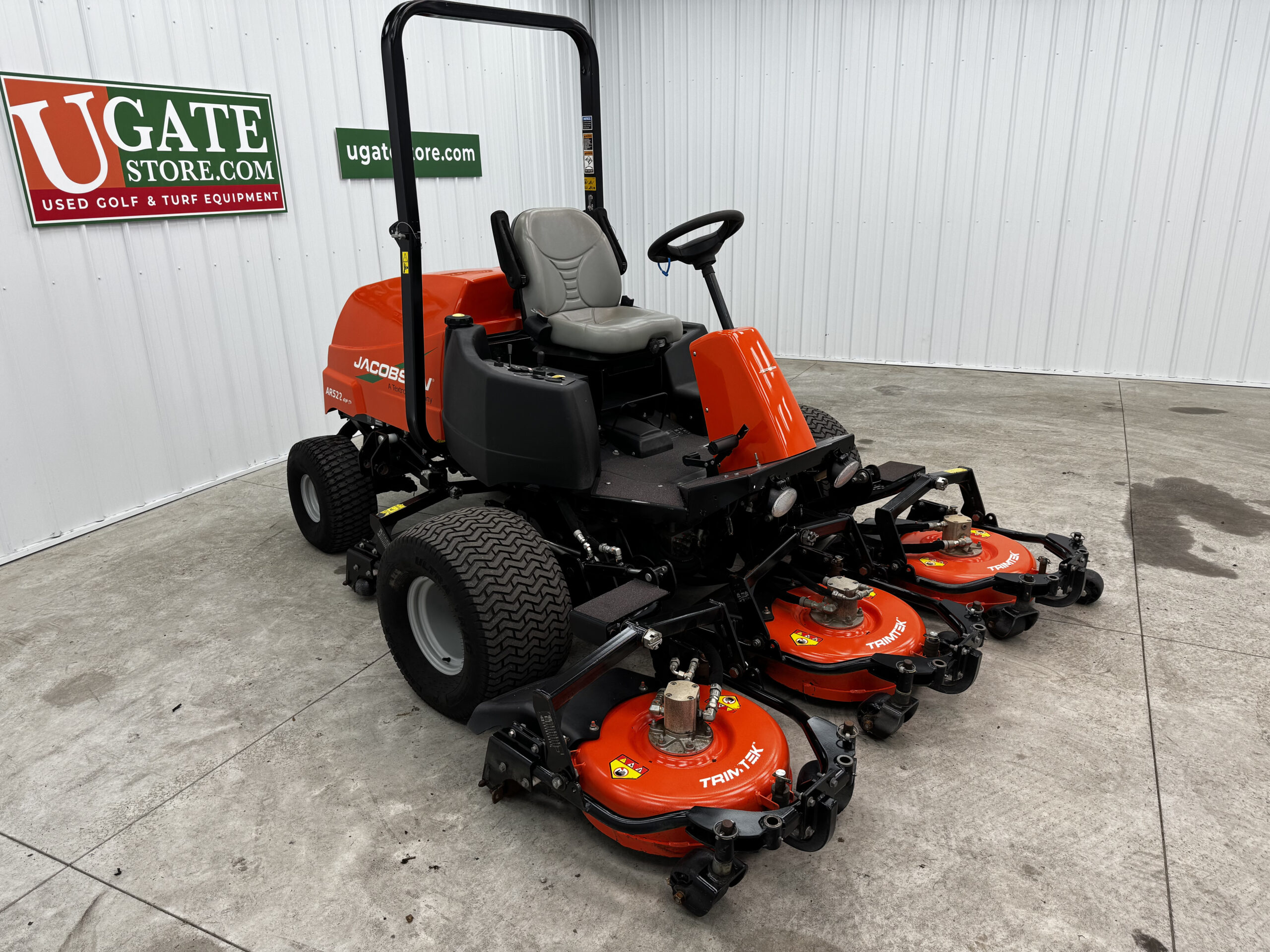 2016 Jacobsen AR522 Diesel 4WD Contouring Rotary Mower - Image 2