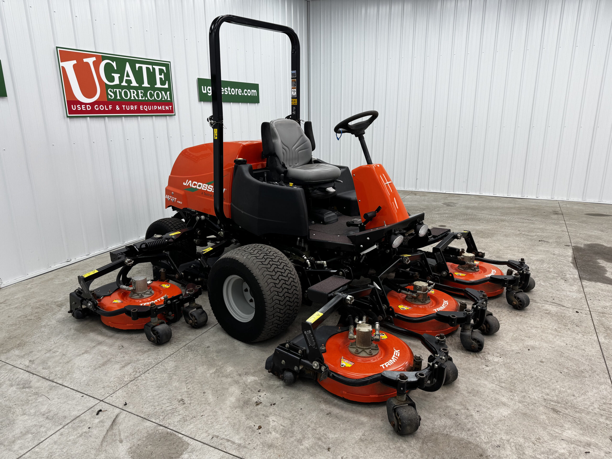 2016 Jacobsen AR722 Diesel 4WD Contouring Rotary Deck Mower - Image 2