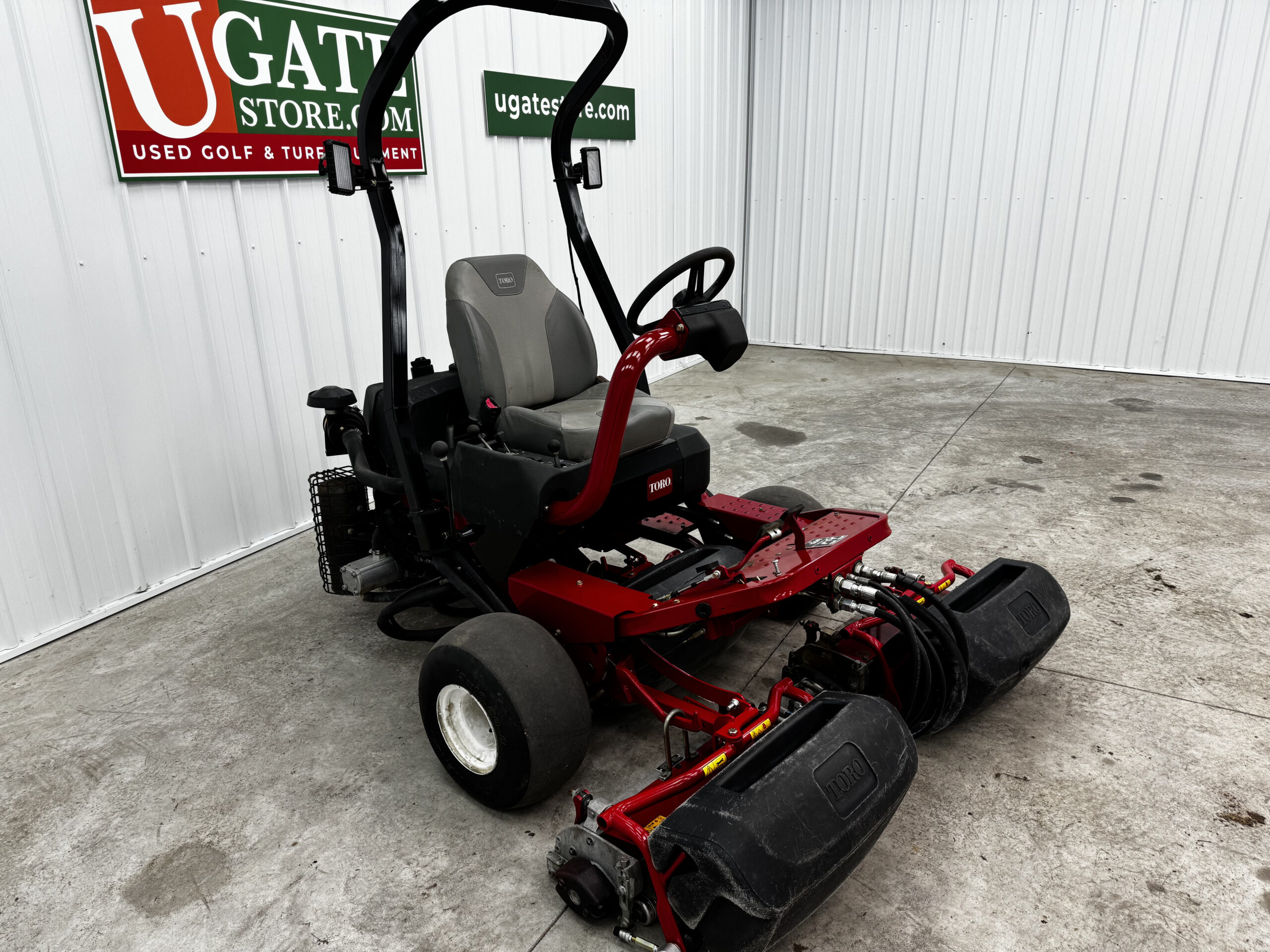 2019 Toro Greensmaster 3250 Diesel 3WD Greensmower - Image 2