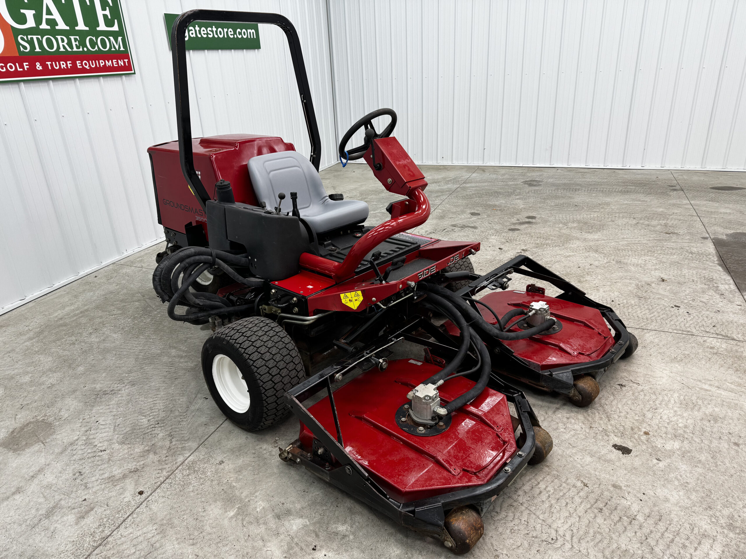 2010 Toro Groundsmaster 3500 Sidewinder Diesel 3WD Contouring Mower - Image 2