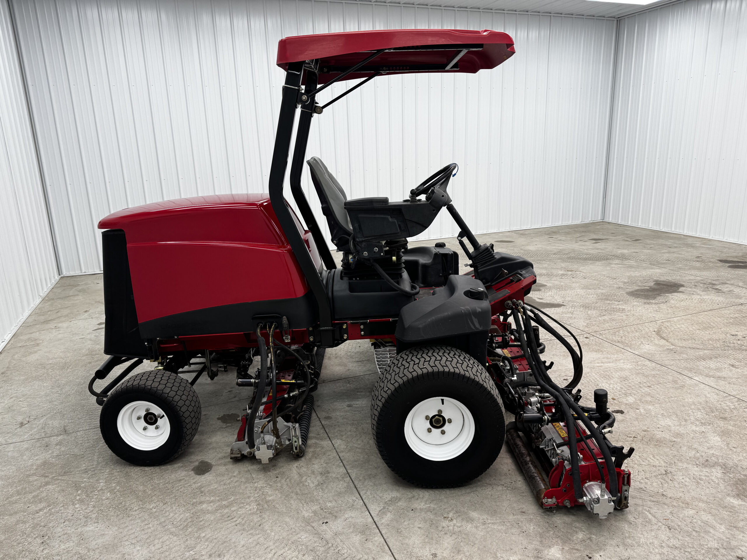 2017 Toro Reelmaster 5610 Diesel 4WD Fairway Mower - Image 5