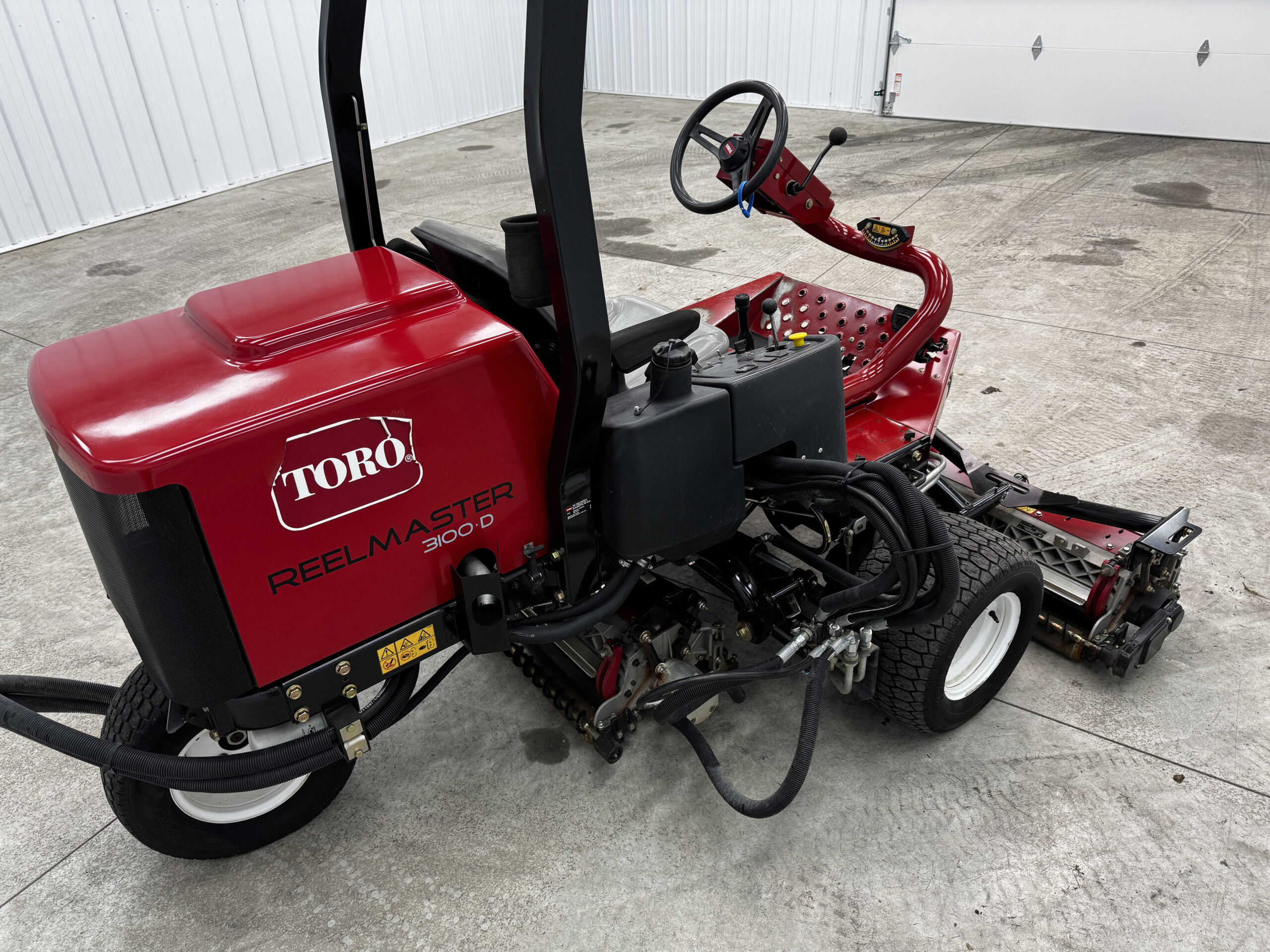 2018 Toro Reelmaster 3100 Diesel 3WD Sidewinder Triplex Mower - Image 6