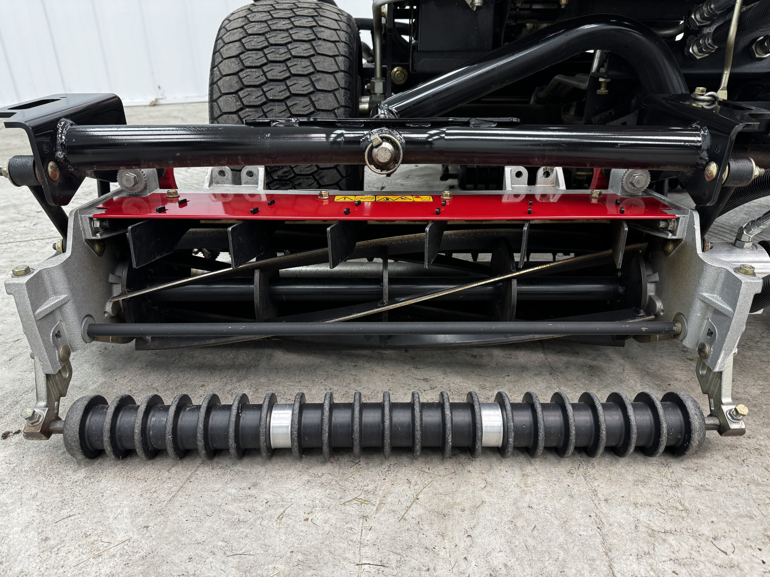 2018 Toro Reelmaster 3100 Diesel 3WD Sidewinder Triplex Mower - Image 7