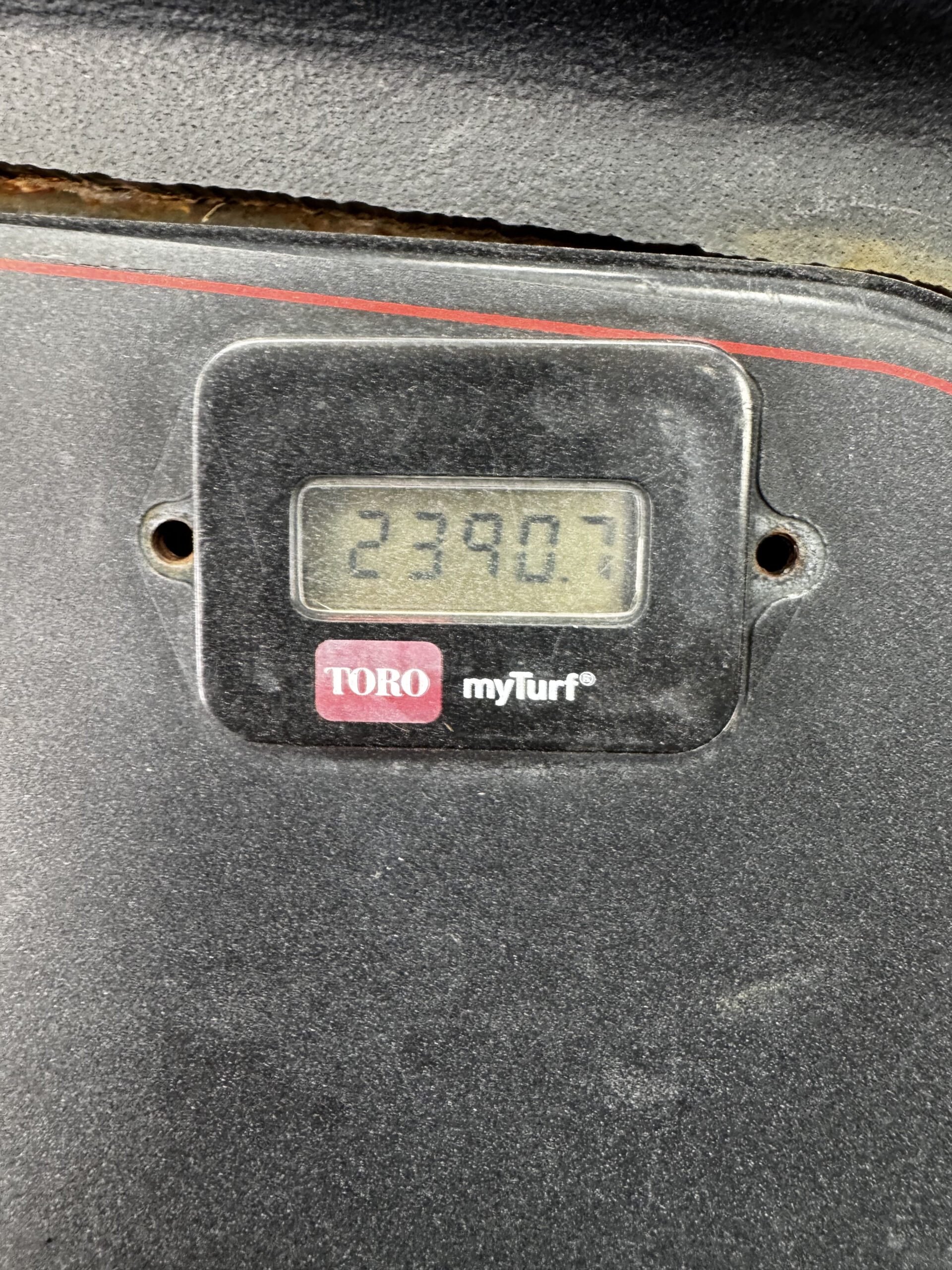 2018 Toro Reelmaster 3100 Diesel 3WD Sidewinder Triplex Mower - Image 10