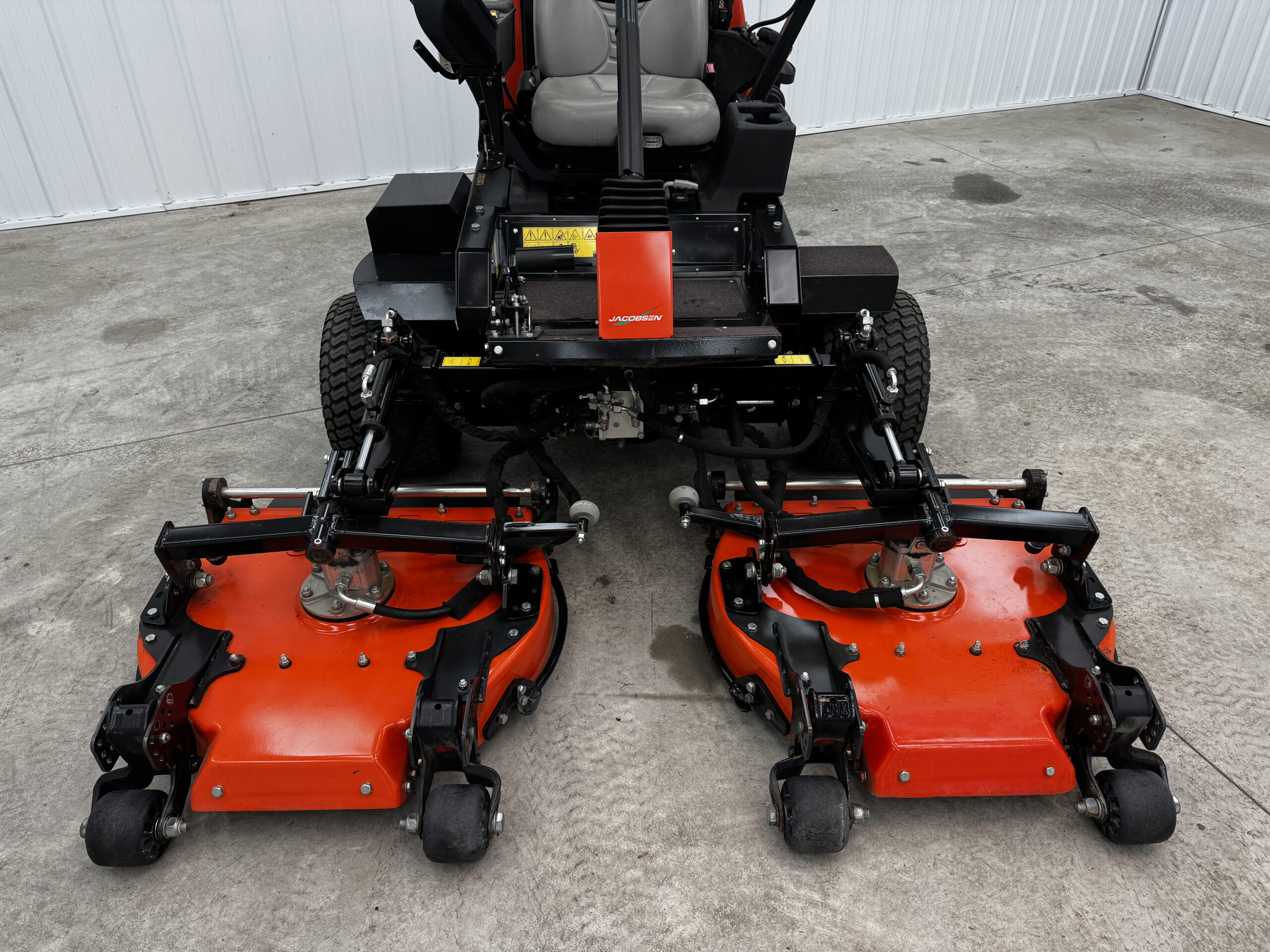 2022 AR331 Diesel 3WD Contouring Mower - Jacobsen - Image 5