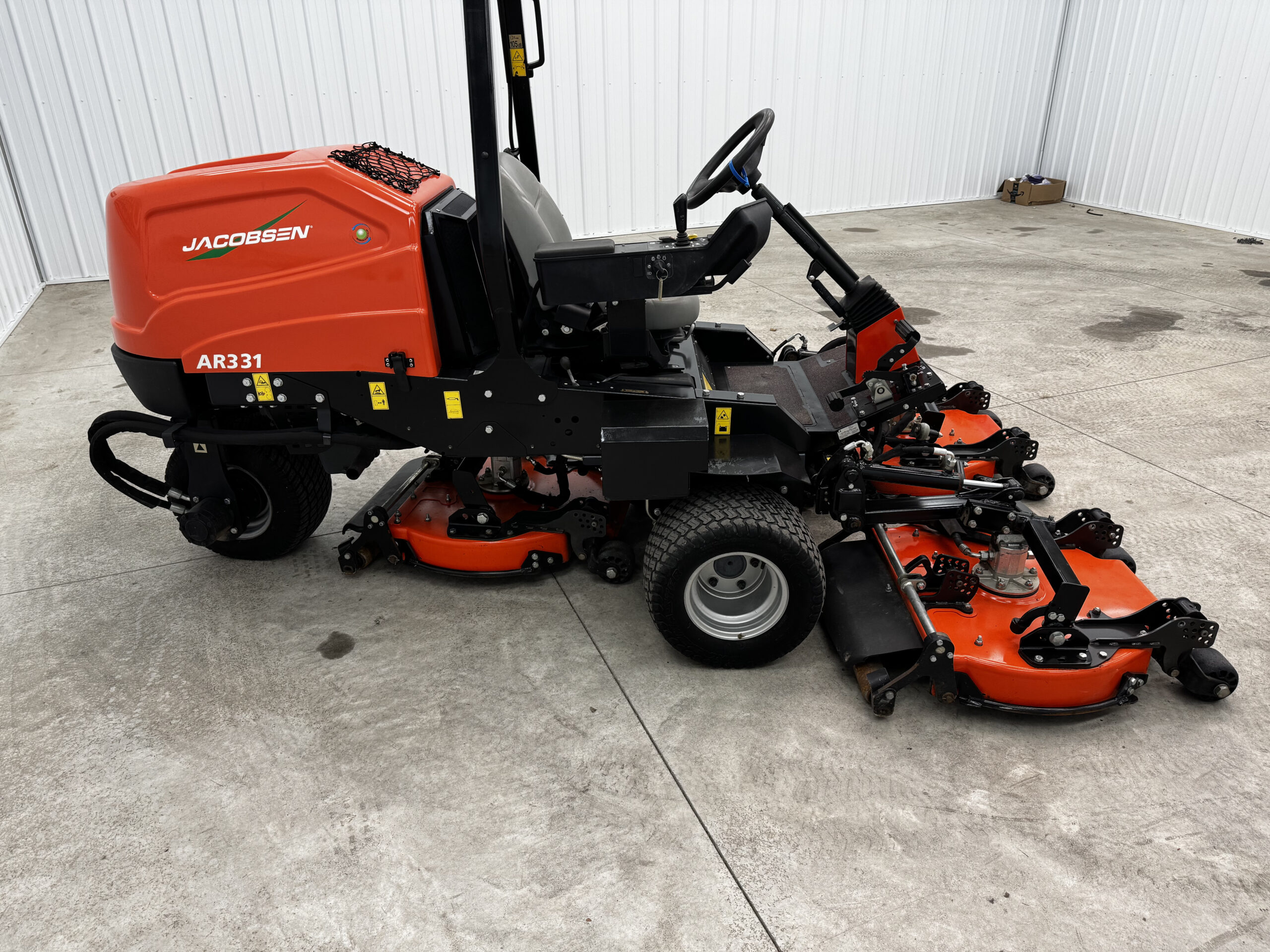 2022 AR331 Diesel 3WD Contouring Mower - Jacobsen - Image 4