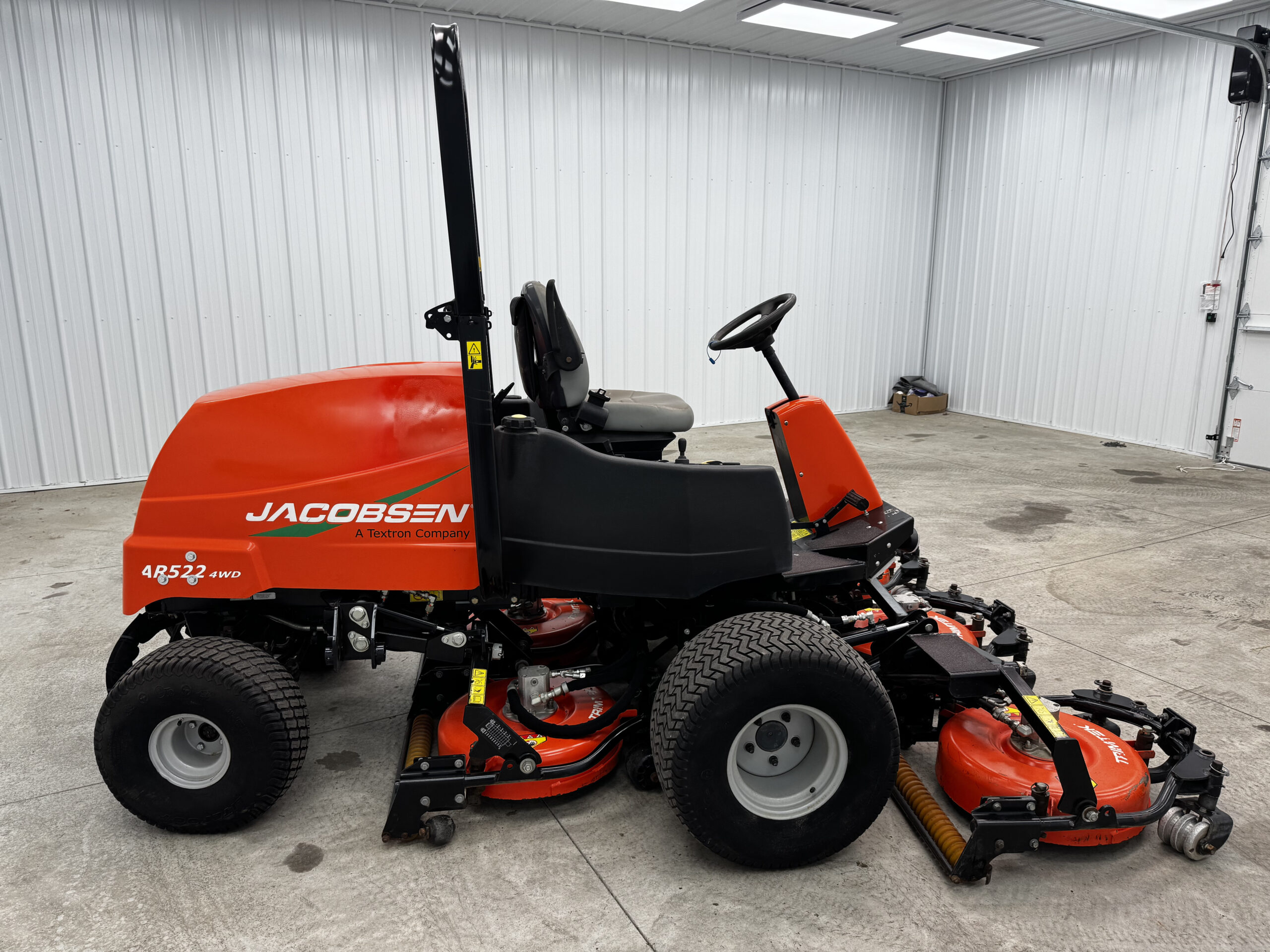 2016 AR522 Diesel 4WD Contouring Mower - Jacobsen - Image 5