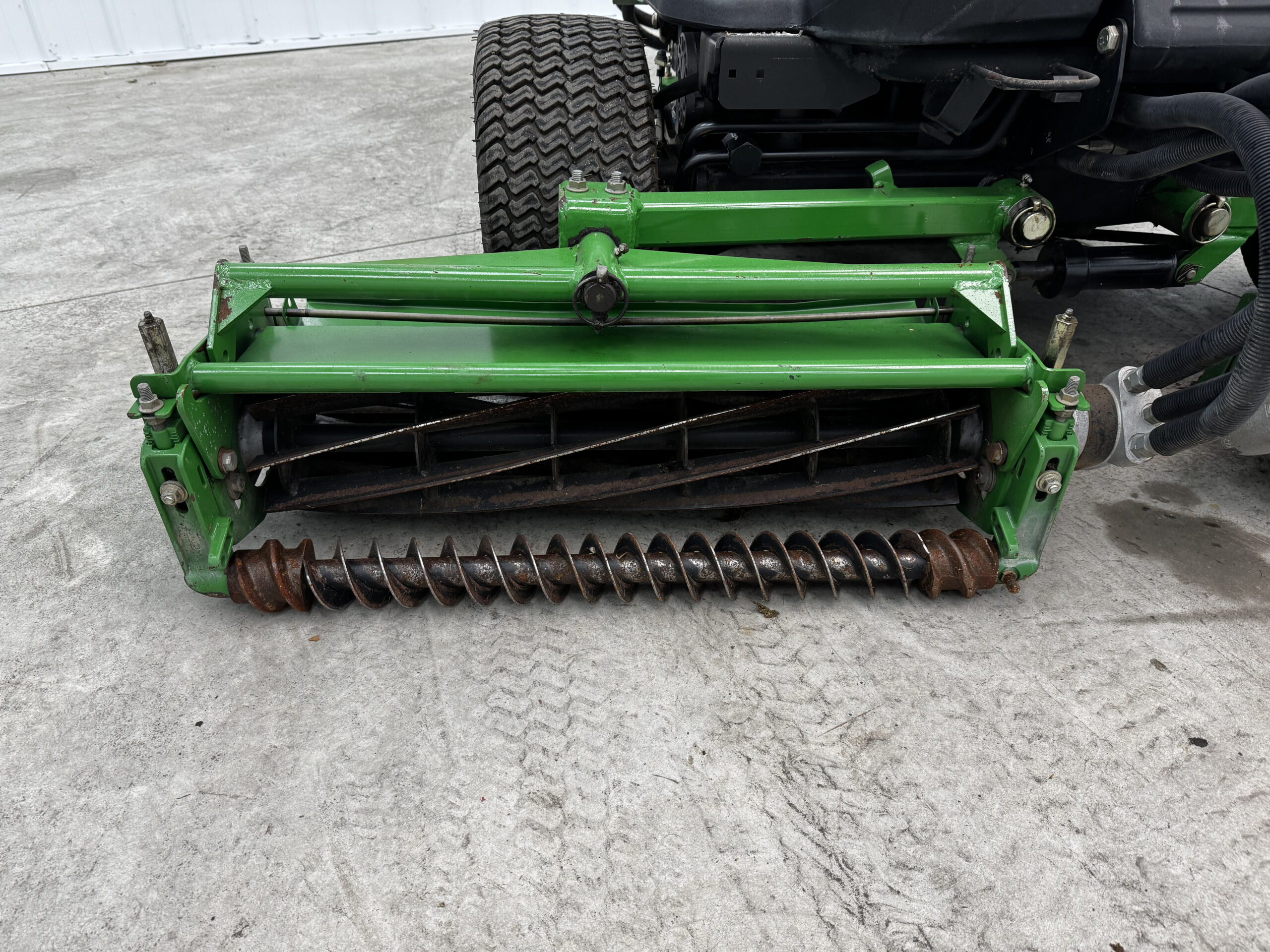 2010 2653B Trim Slope Surrounds Reel Mower - John Deere - Image 6