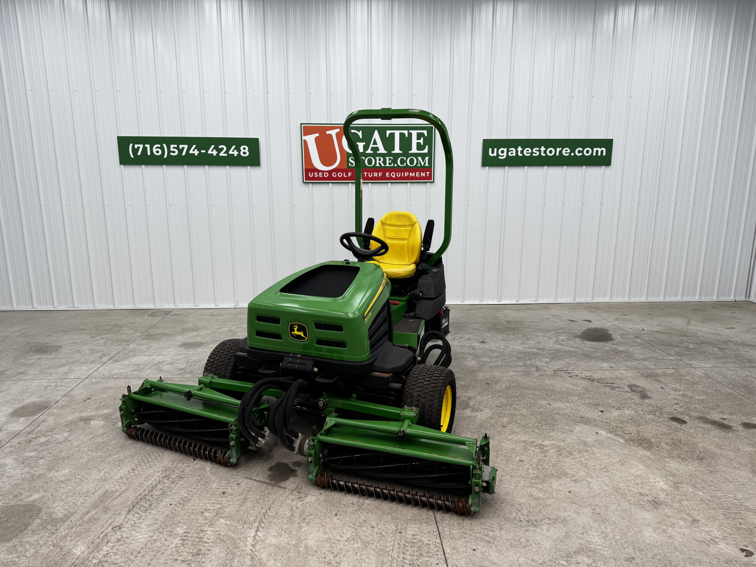 2010 2653B Trim Slope Surrounds Reel Mower - John Deere