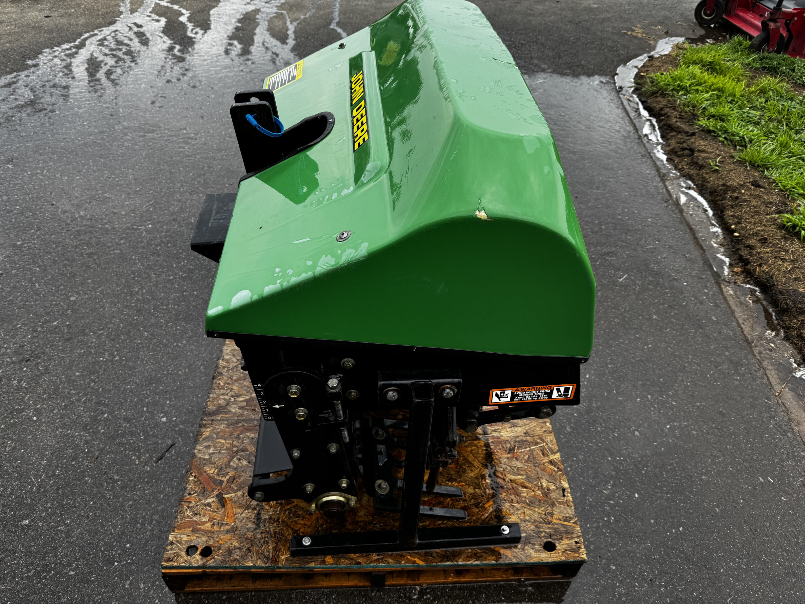 Aercore 1000 Tractor Mounted PTO Driven Aerator - John Deere - Image 3