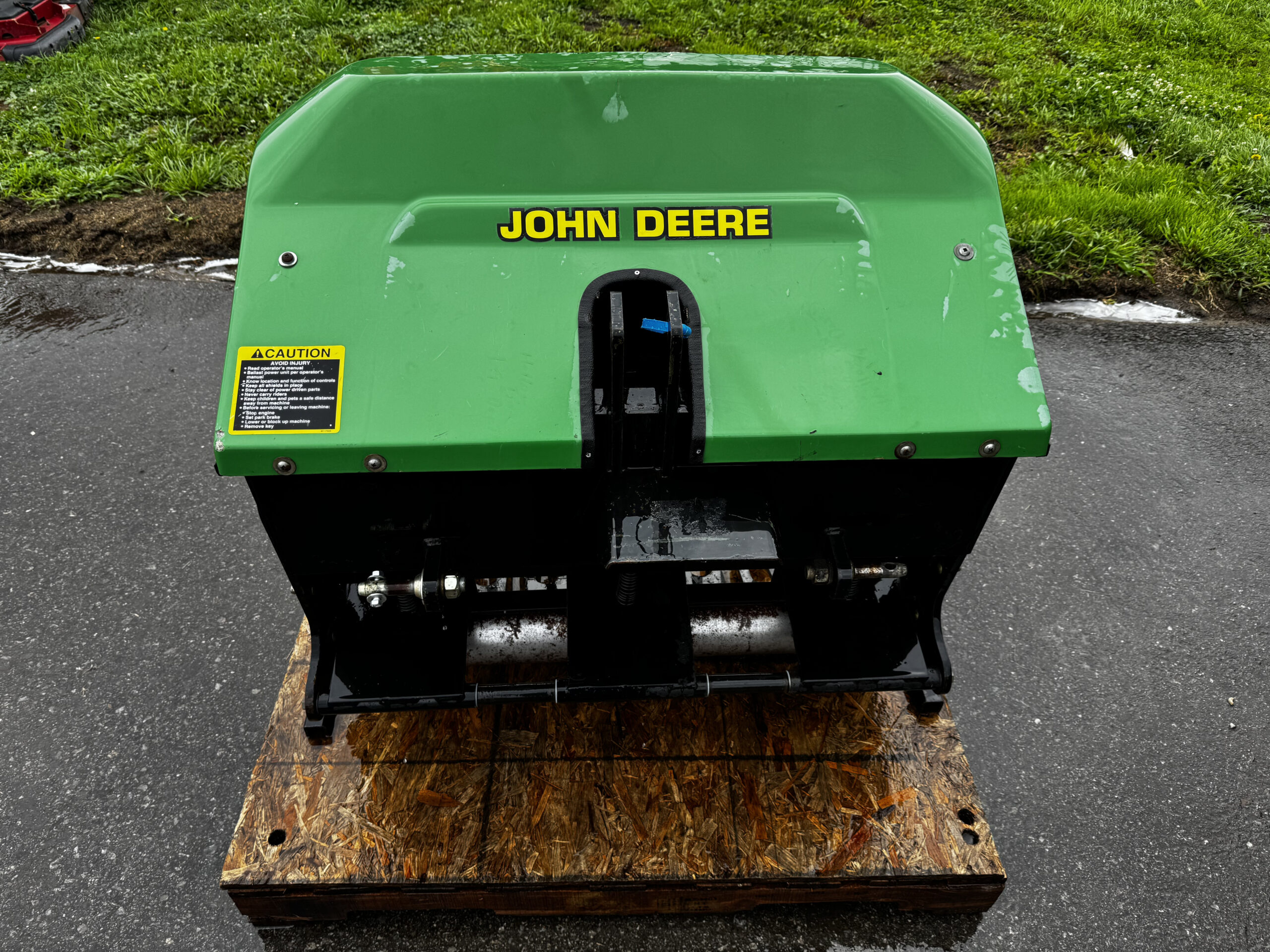 Aercore 1000 Tractor Mounted PTO Driven Aerator - John Deere - Image 2
