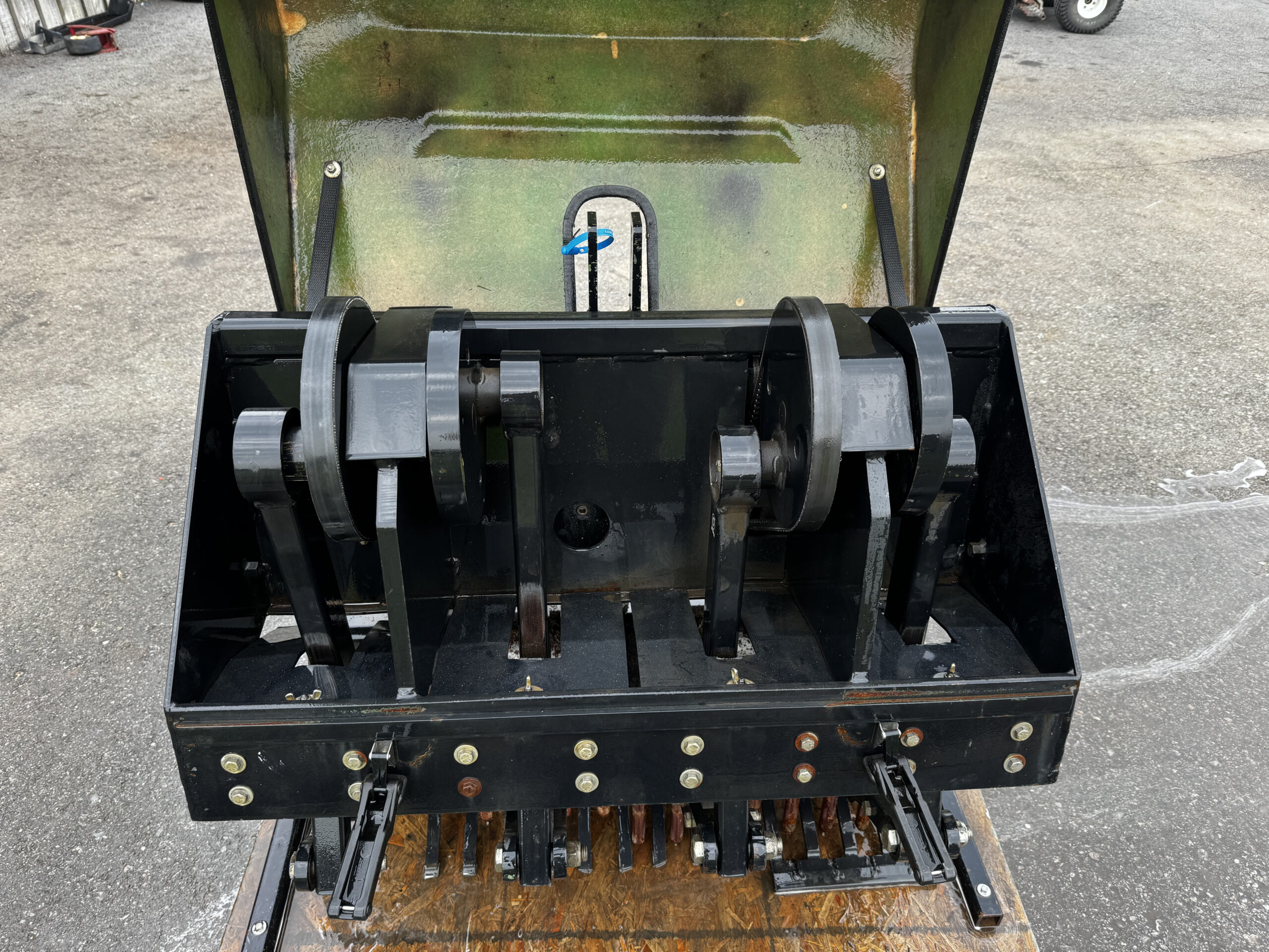 Aercore 1000 Tractor Mounted PTO Driven Aerator - John Deere - Image 6
