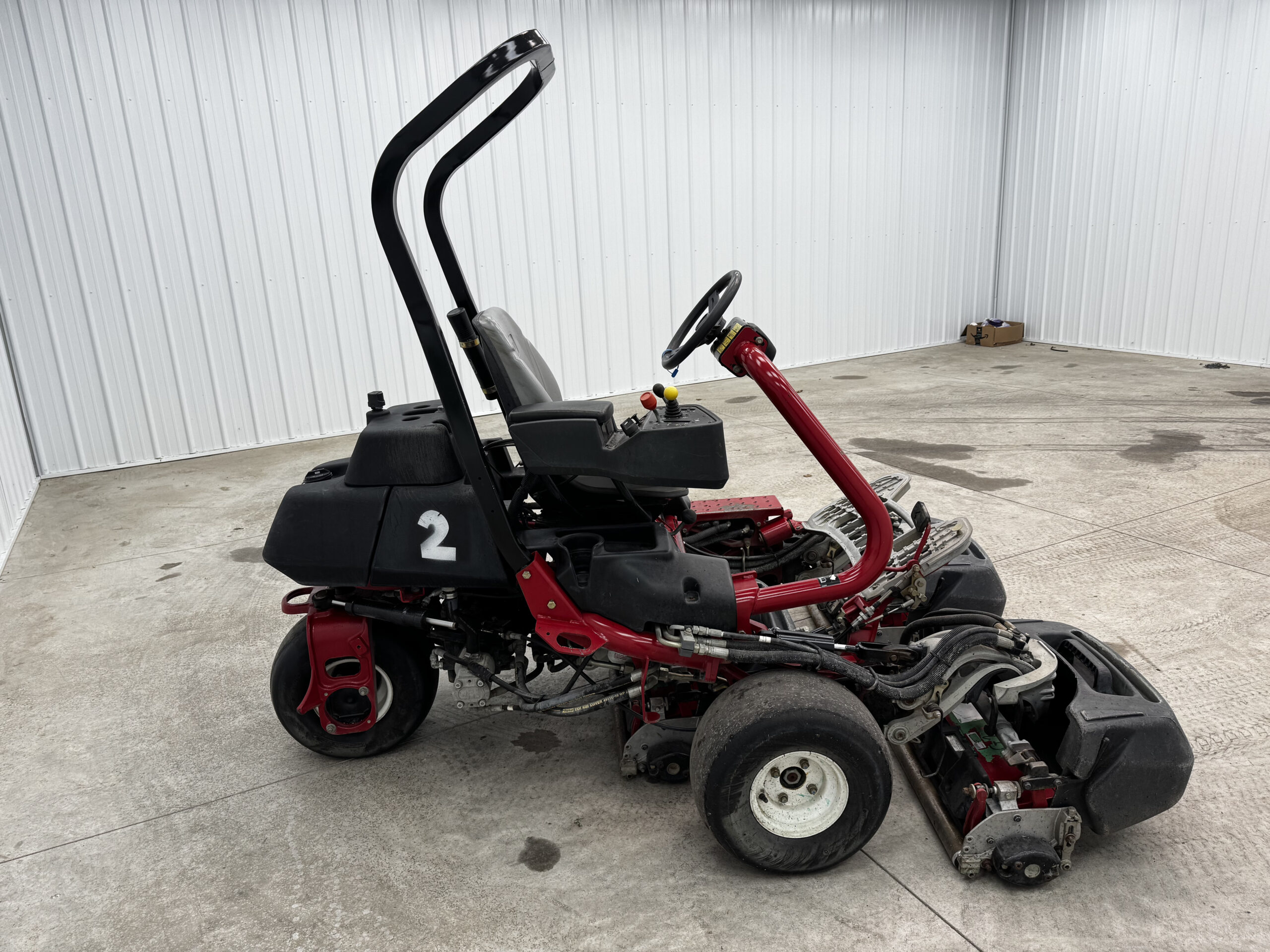 2013 Greensmaster 3300 Gas 2WD Greensmower - Toro - Image 7