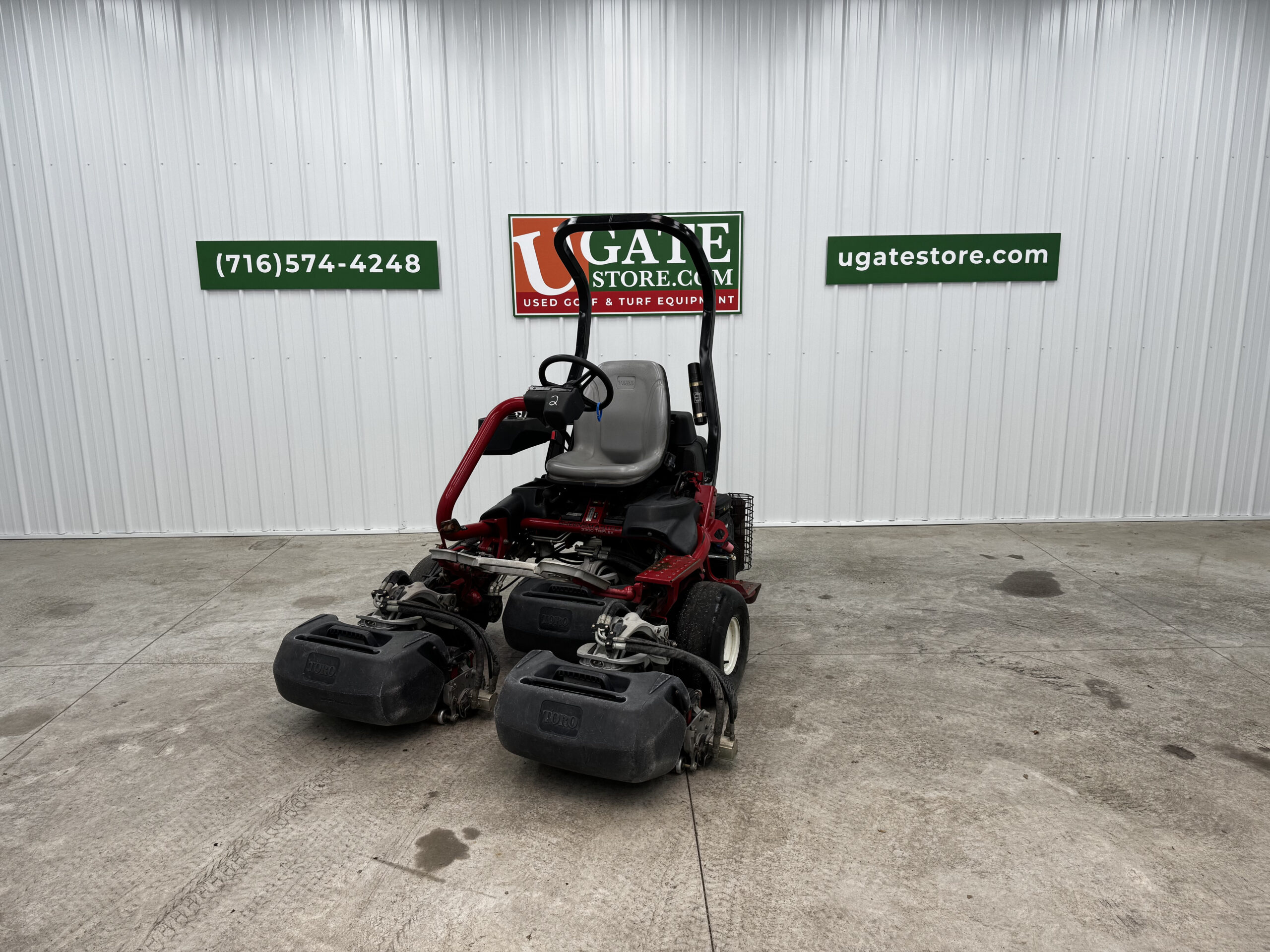 2013 Greensmaster 3300 Gas 2WD Greensmower - Toro