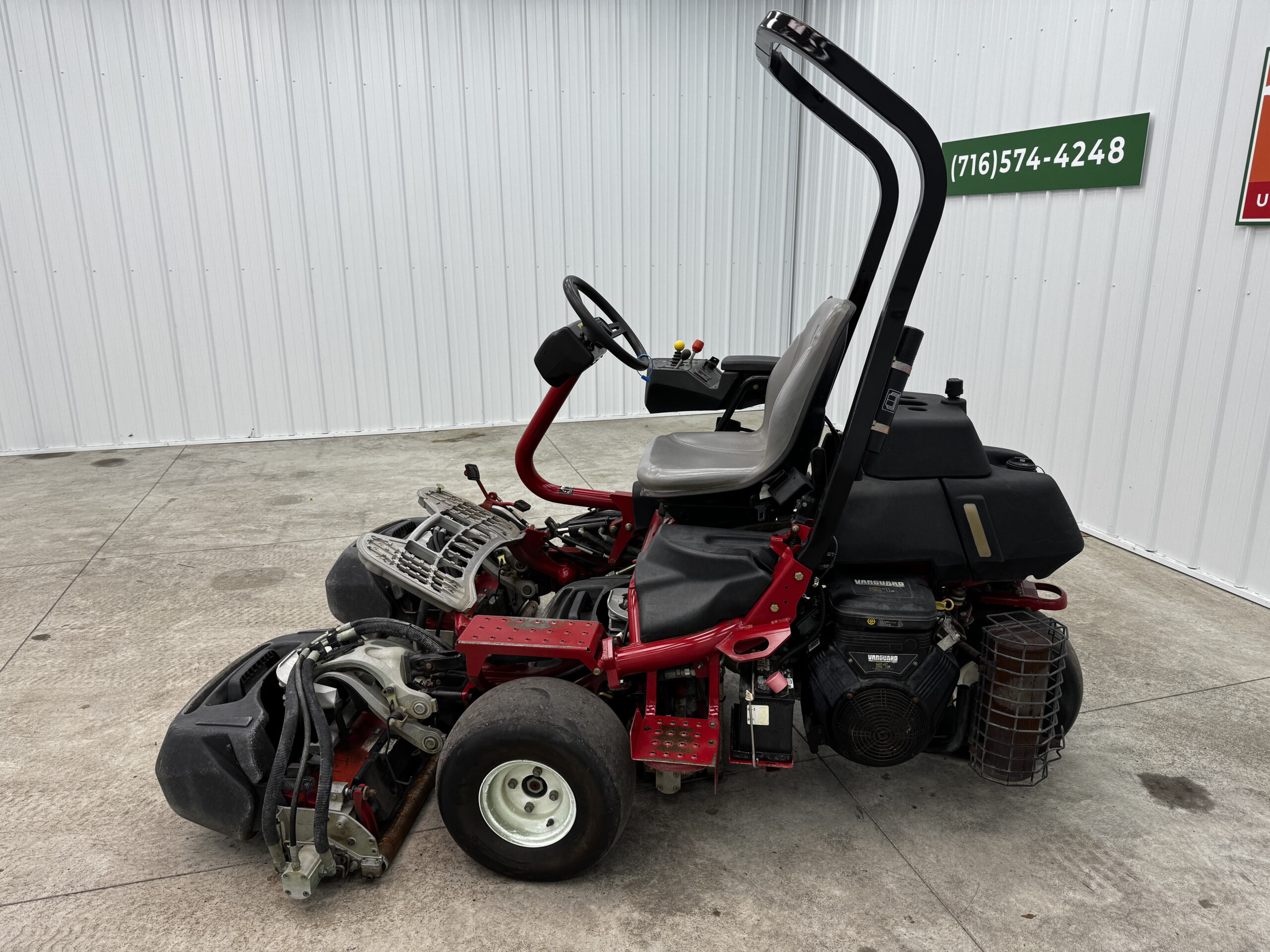 2013 Greensmaster TriFlex 3300 Greens Mower - Toro - Image 3
