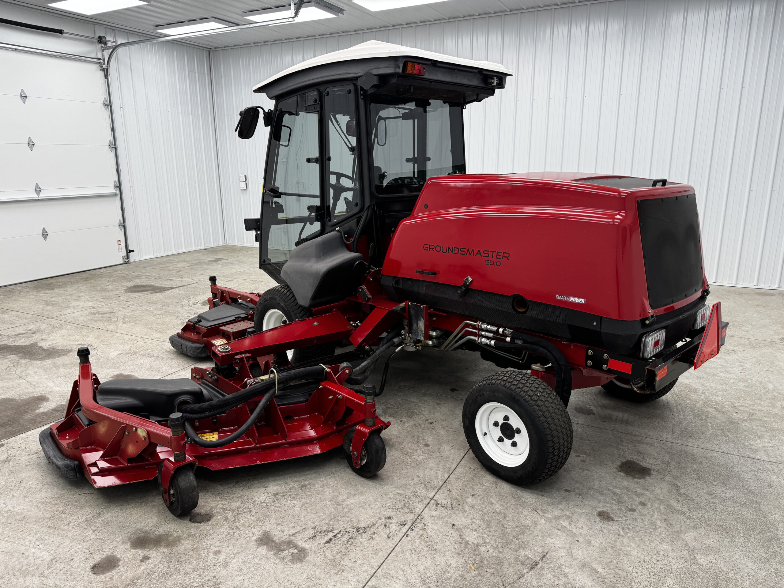 2017 Groundsmaster 5910 Diesel 4WD Climate Controlled Cab Wide Area Mower - Toro - Image 7