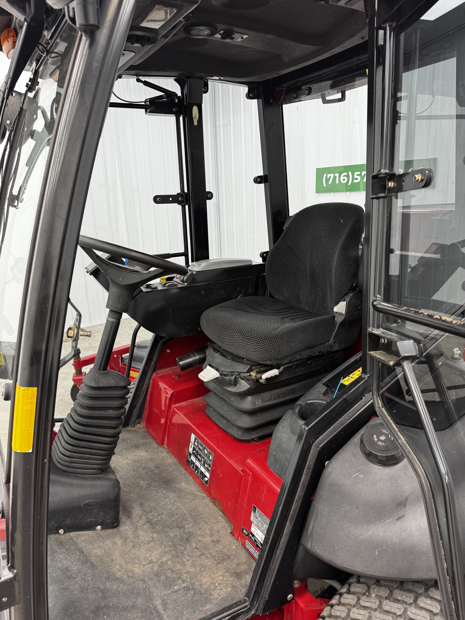 2017 Groundsmaster 5910 Diesel 4WD Climate Controlled Cab Wide Area Mower - Toro - Image 10