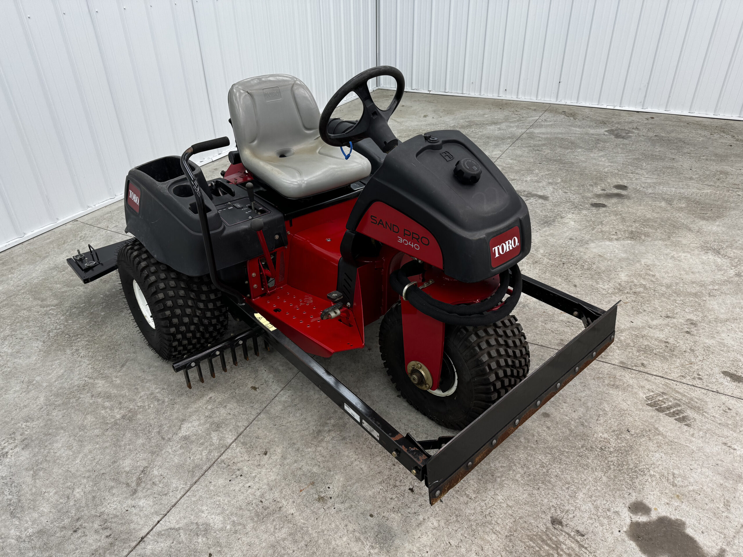 2012 Sand Pro 3040 3WD Field and Bunker Rake - Toro - Image 3