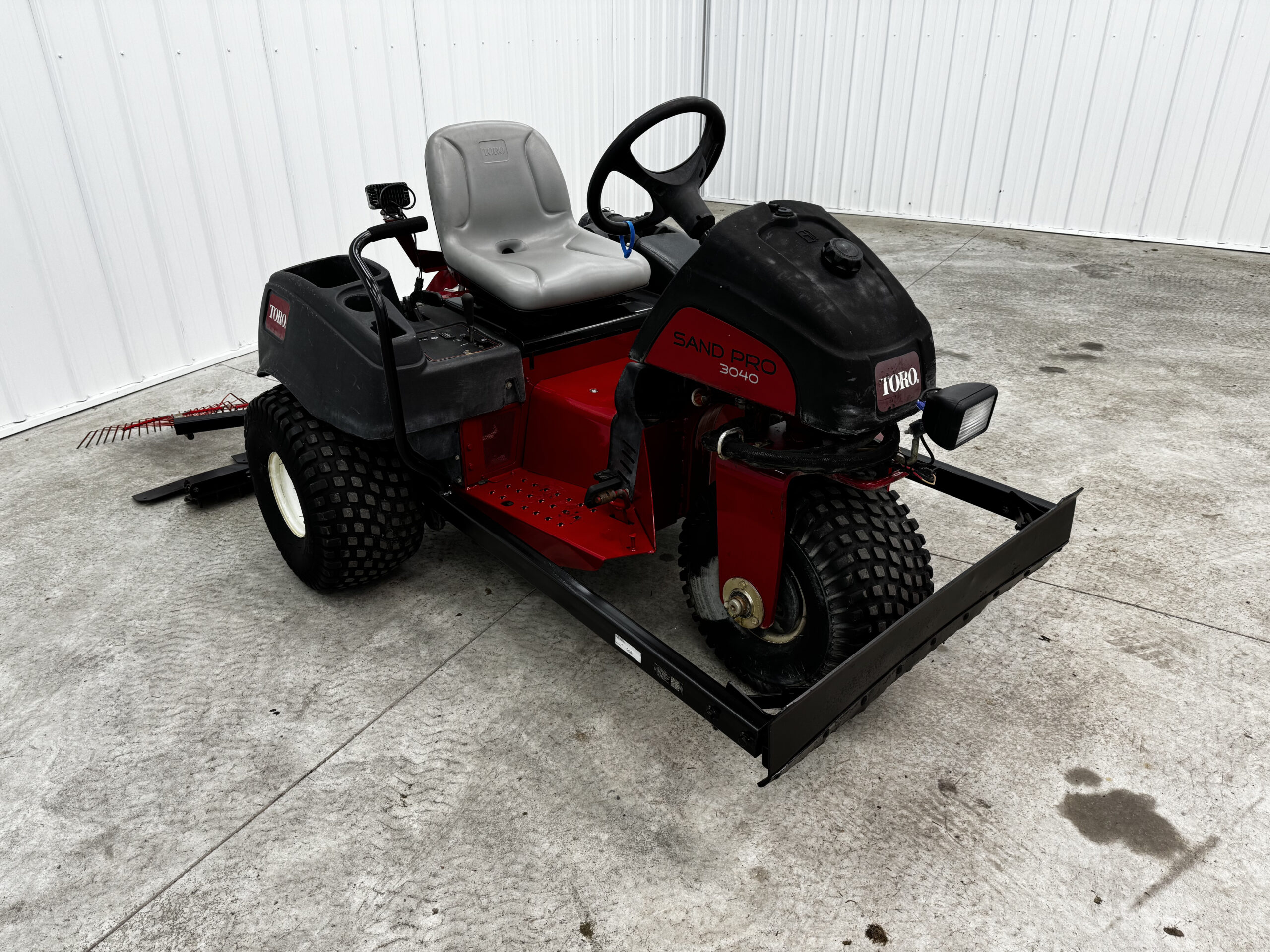 2018 Sand Pro 3040 3WD Field and Bunker Rake - Toro - Image 8