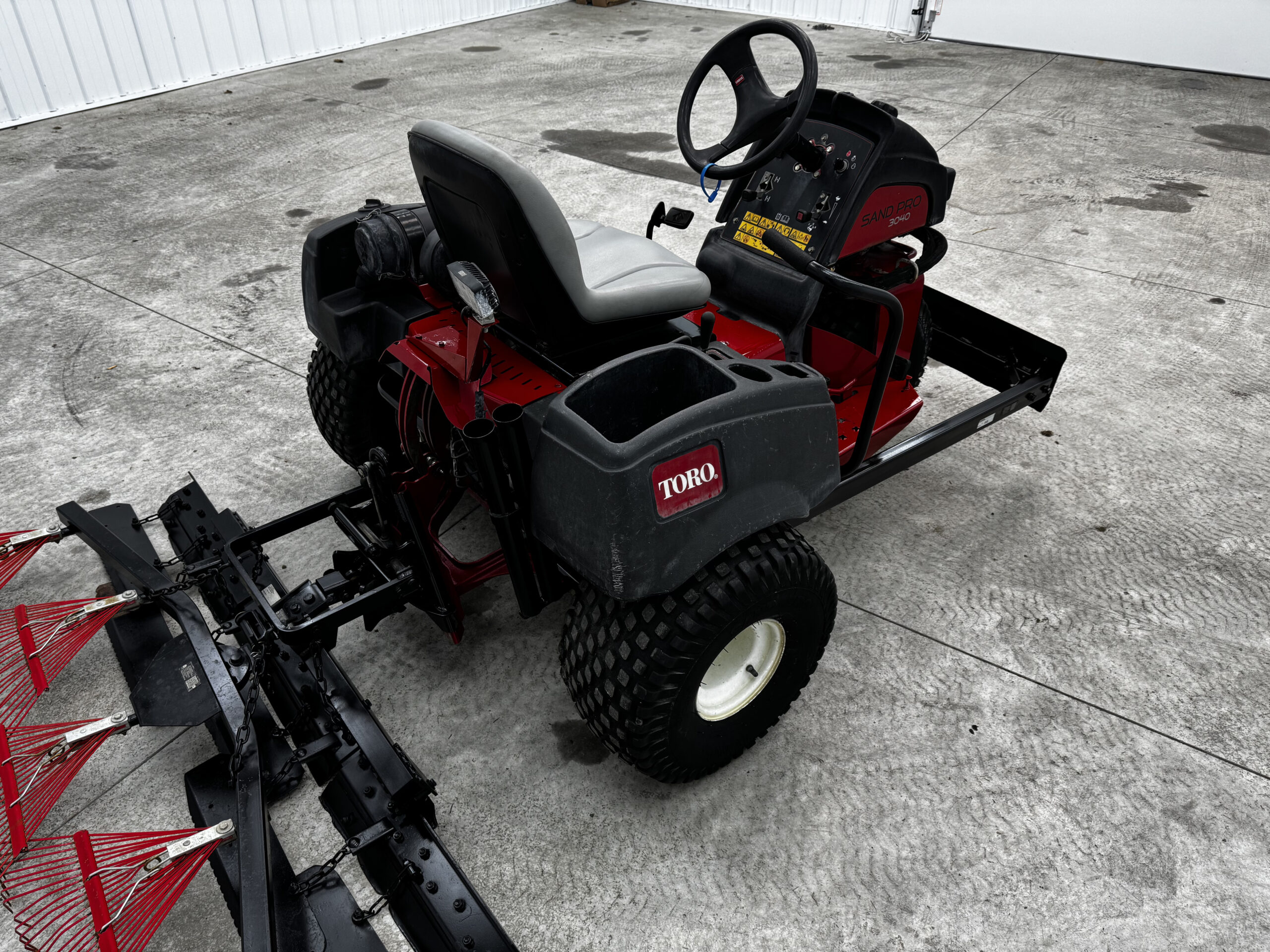 2018 Sand Pro 3040 3WD Field and Bunker Rake - Toro - Image 9