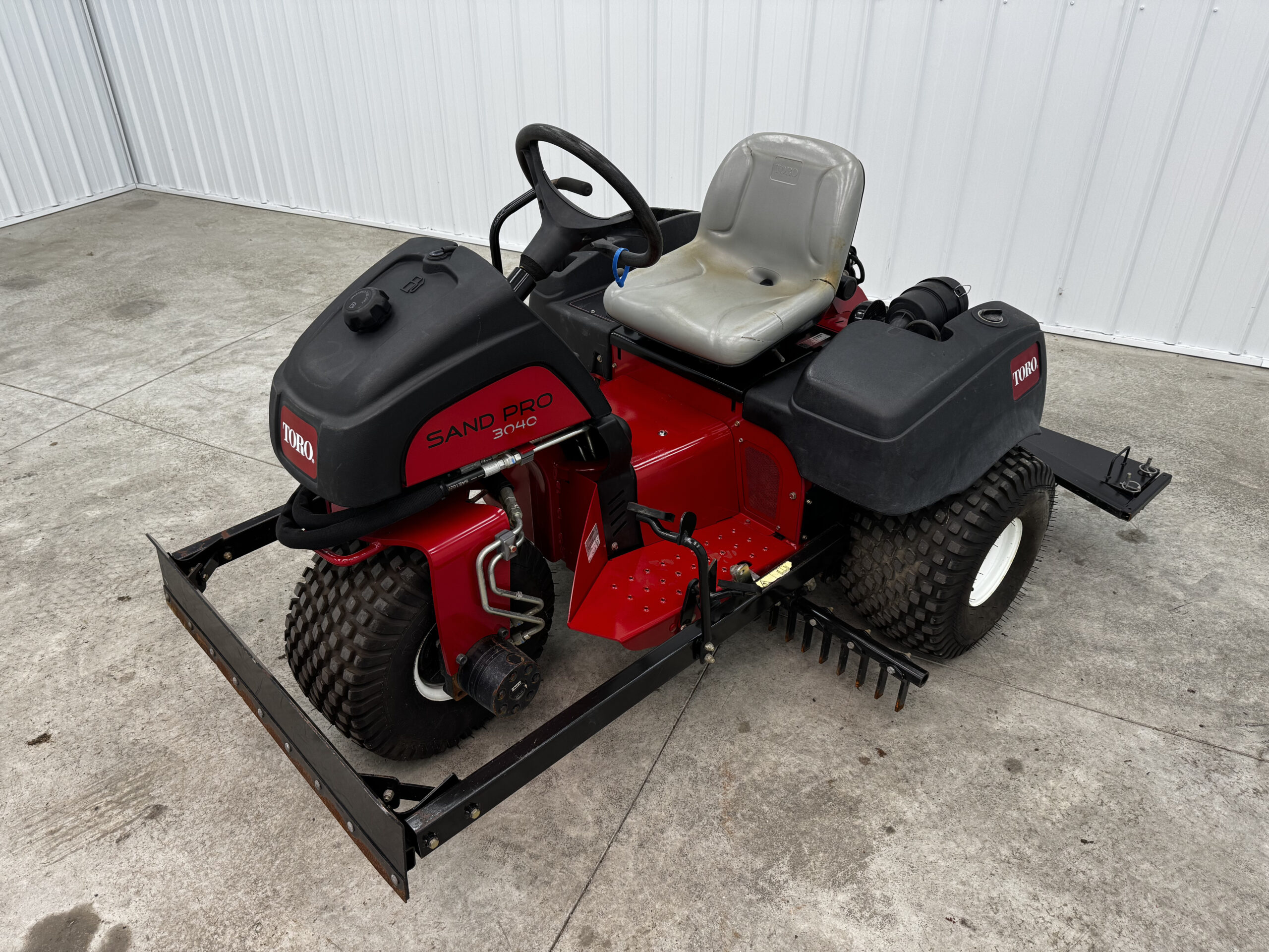 2012 Sand Pro 3040 3WD Field and Bunker Rake - Toro - Image 2
