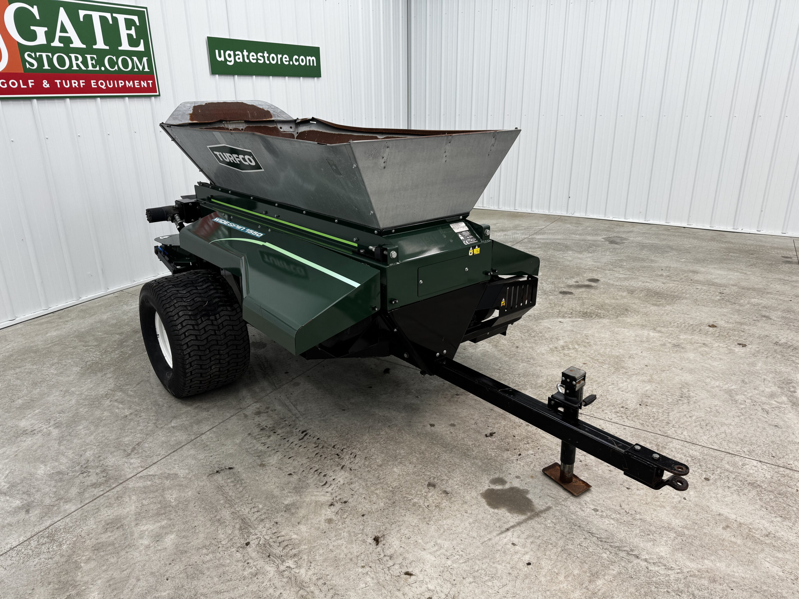 Widespin 1550 Pull Behind Top Dresser - turfco - Image 2