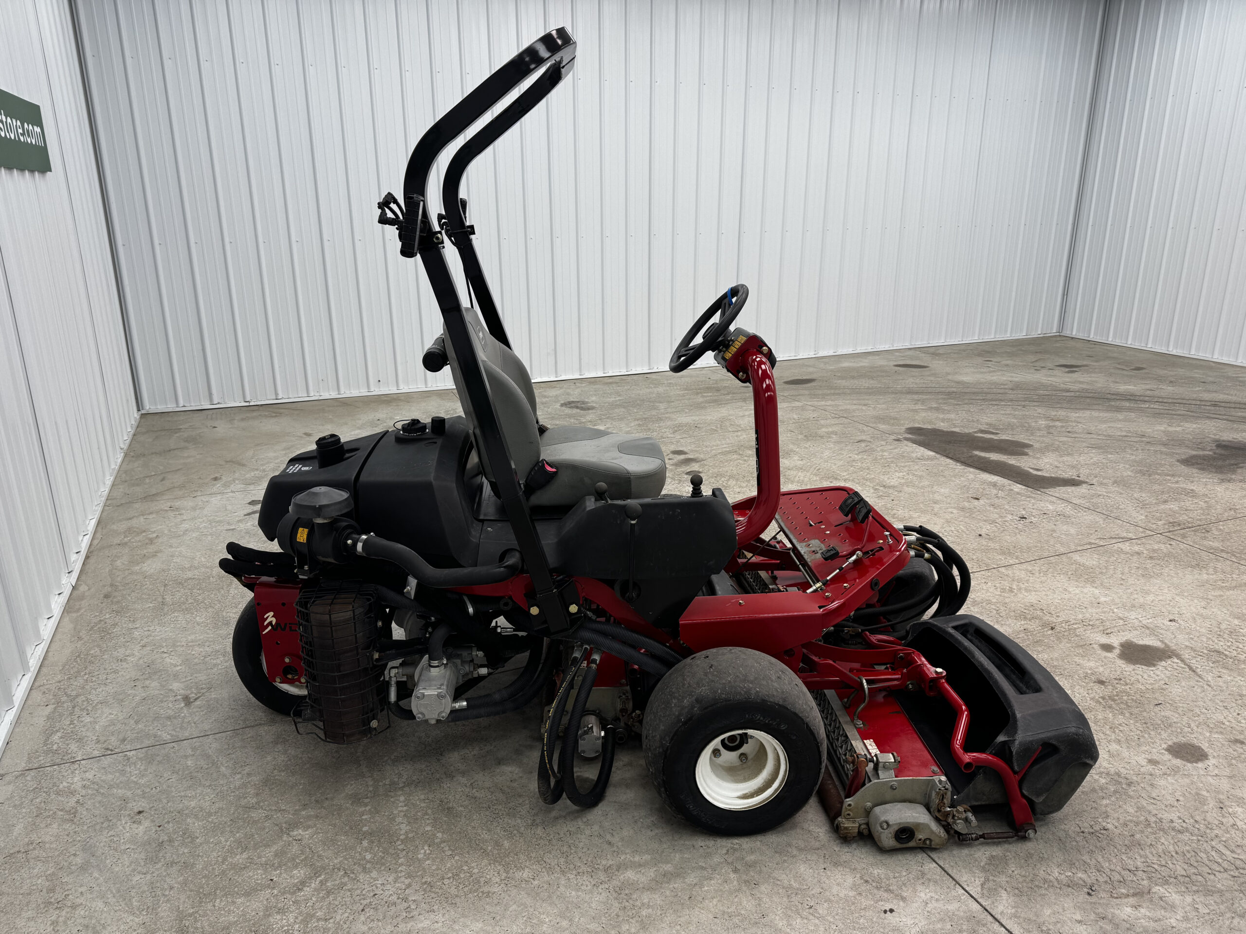 Toro Greensmaster 3250 Diesel 3WD Greensmower - Image 5