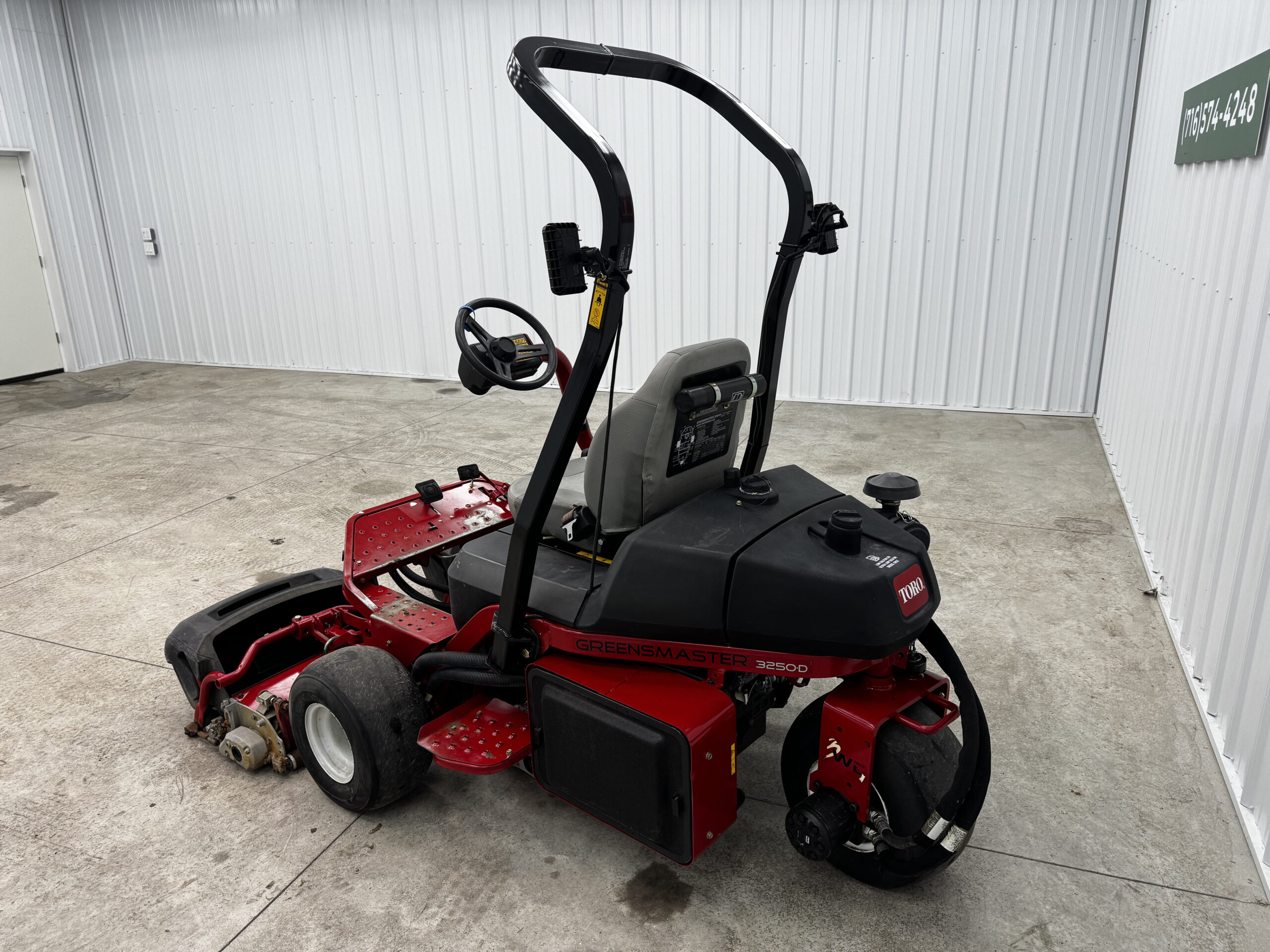 Toro Greensmaster 3250 Diesel 3WD Greensmower - Image 6