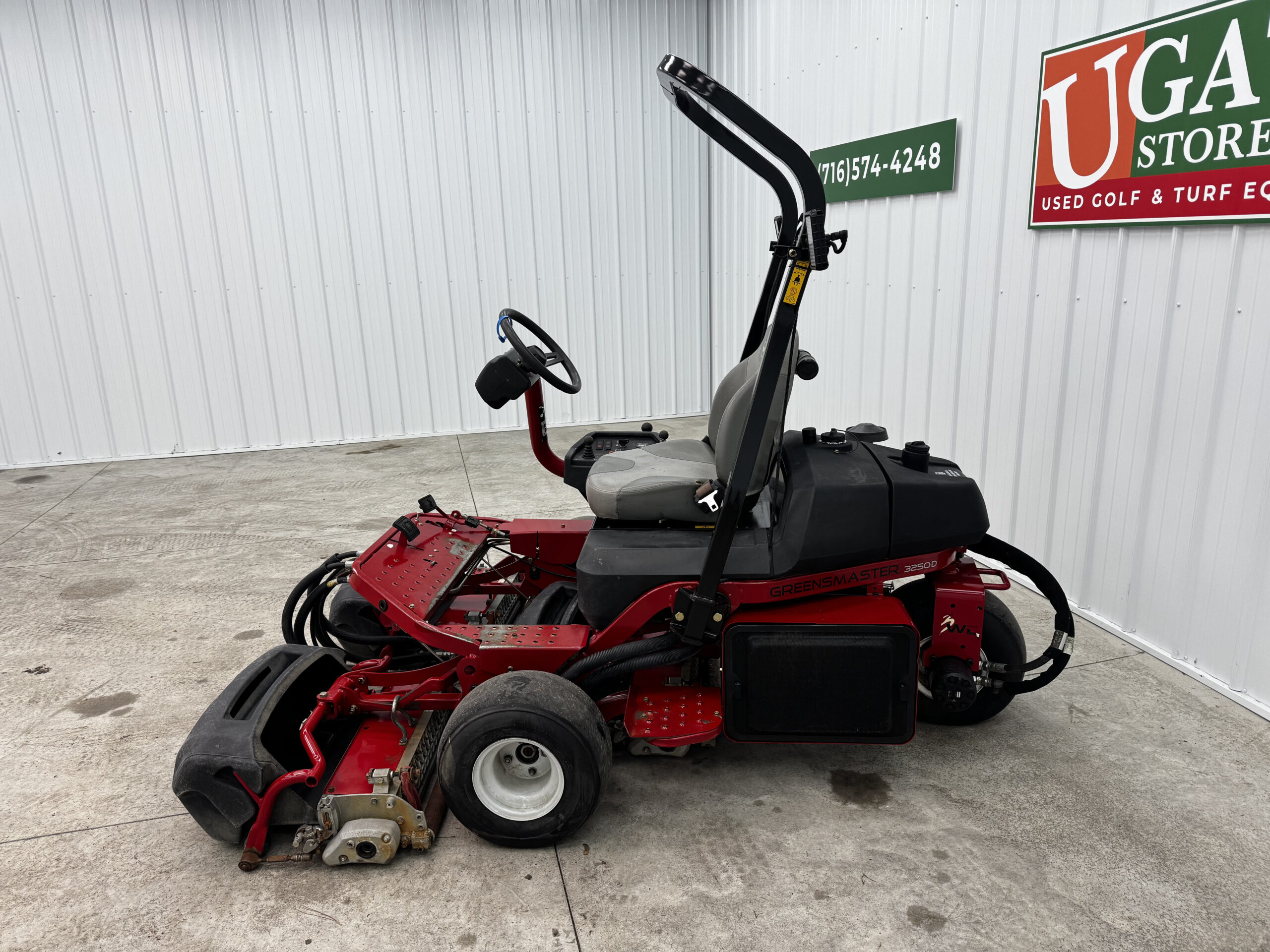 Toro Greensmaster 3250 Diesel 3WD Greensmower - Image 4