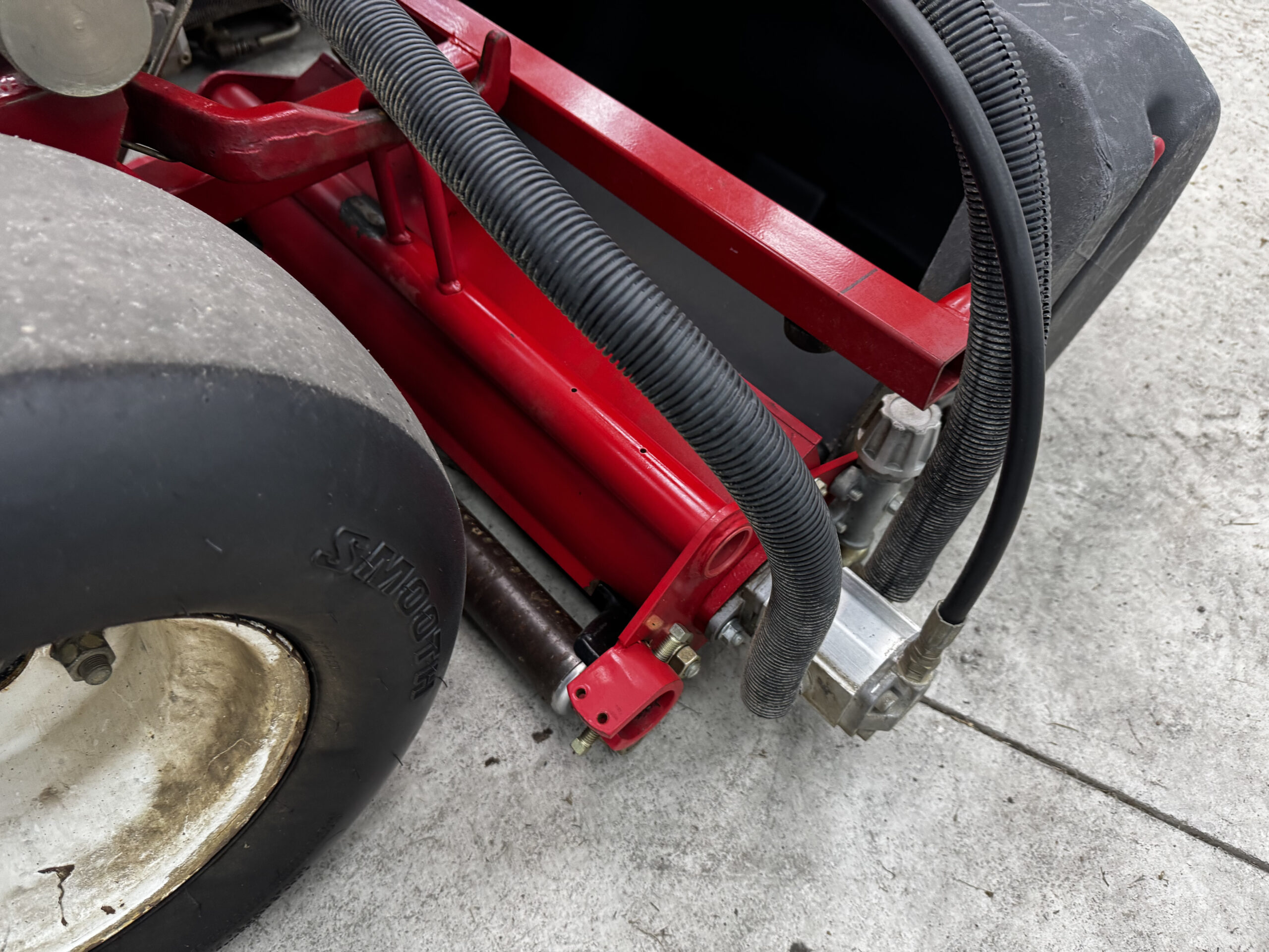 Toro Greensmaster 3150 Greens Mower - Image 7