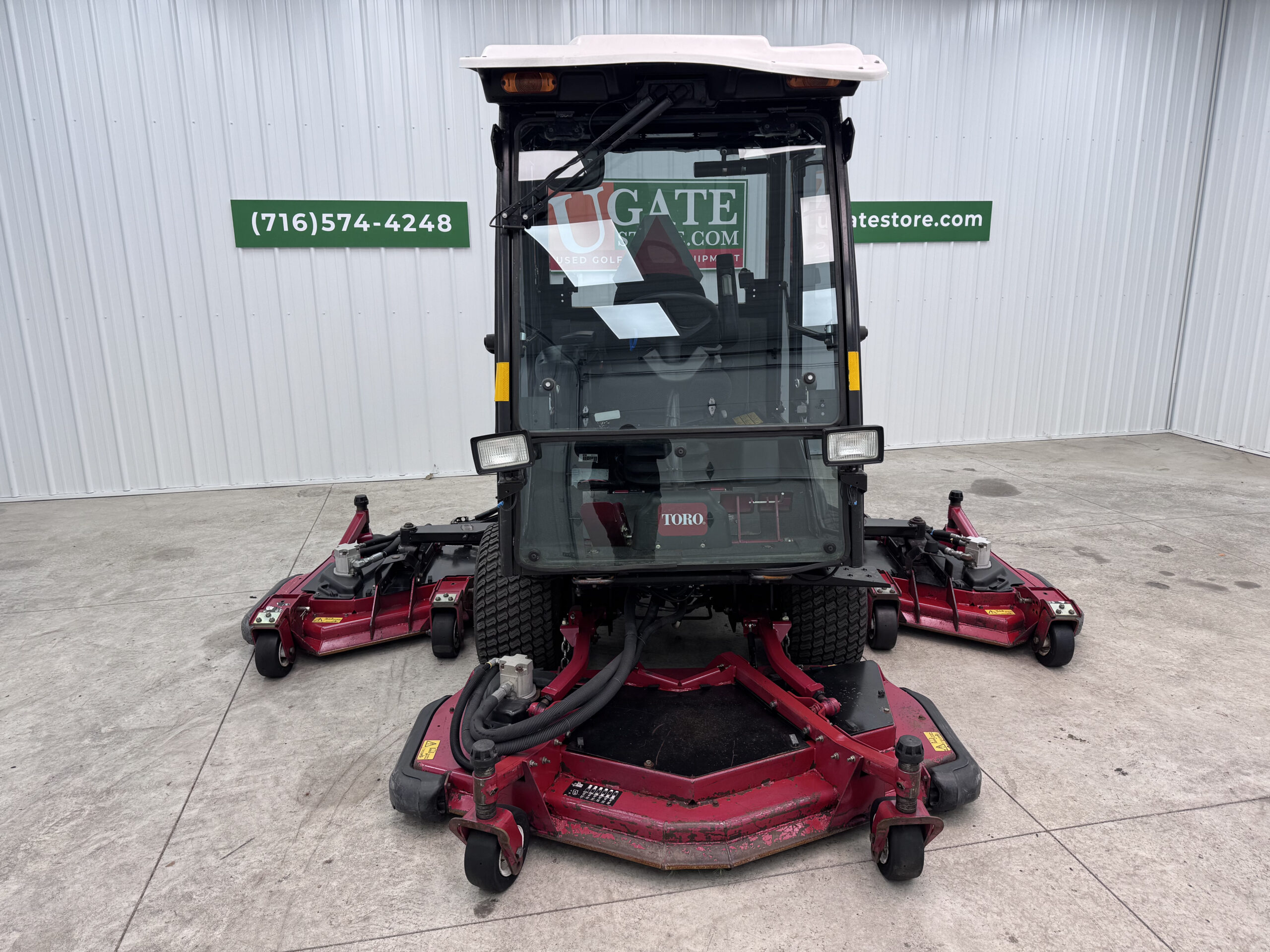 Toro Groundsmaster 4010 11ft Wide Area Mower w/ Conditioned Cab - Image 3