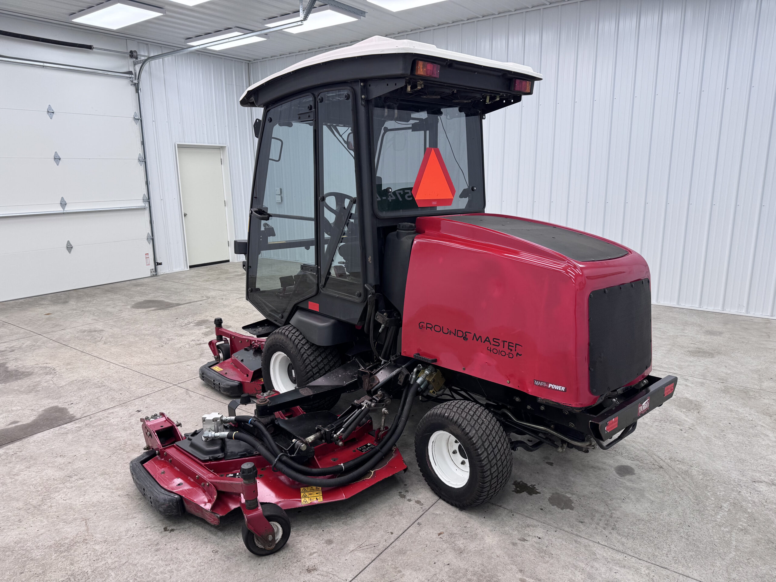 Toro Groundsmaster 4010 11ft Wide Area Mower w/ Conditioned Cab - Image 6