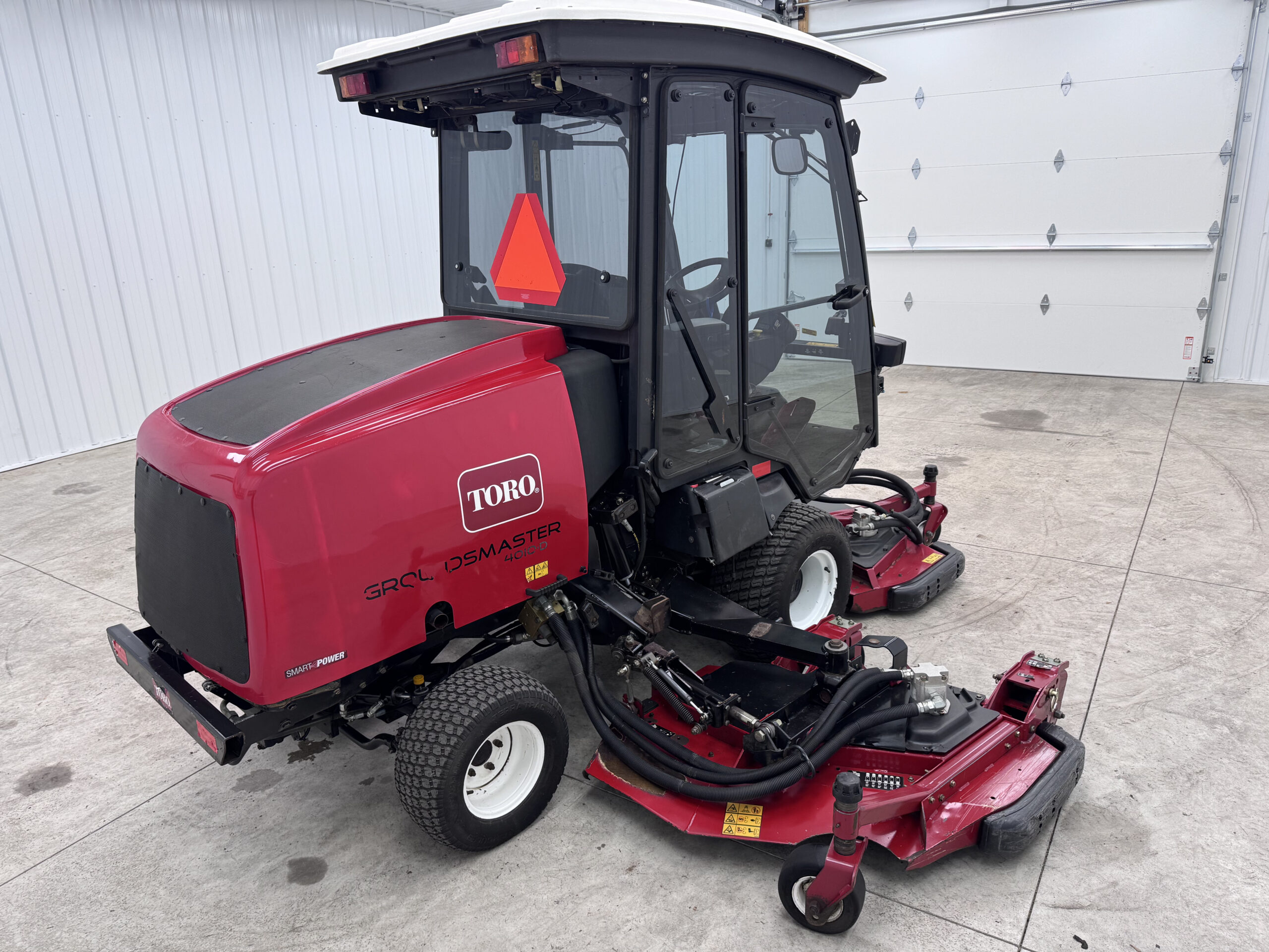 Toro Groundsmaster 4010 11ft Wide Area Mower w/ Conditioned Cab - Image 7