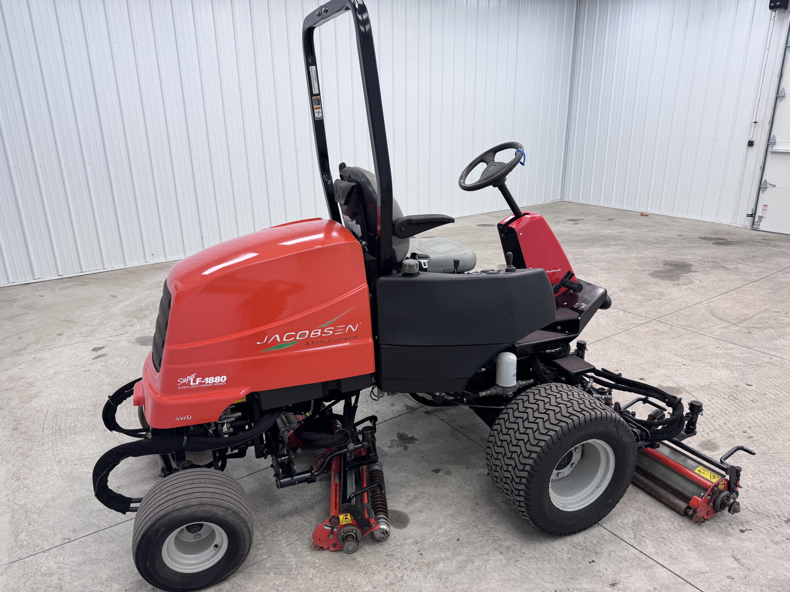 Jacobsen LF 1880 Diesel 4WD Fairway Mower - Image 6