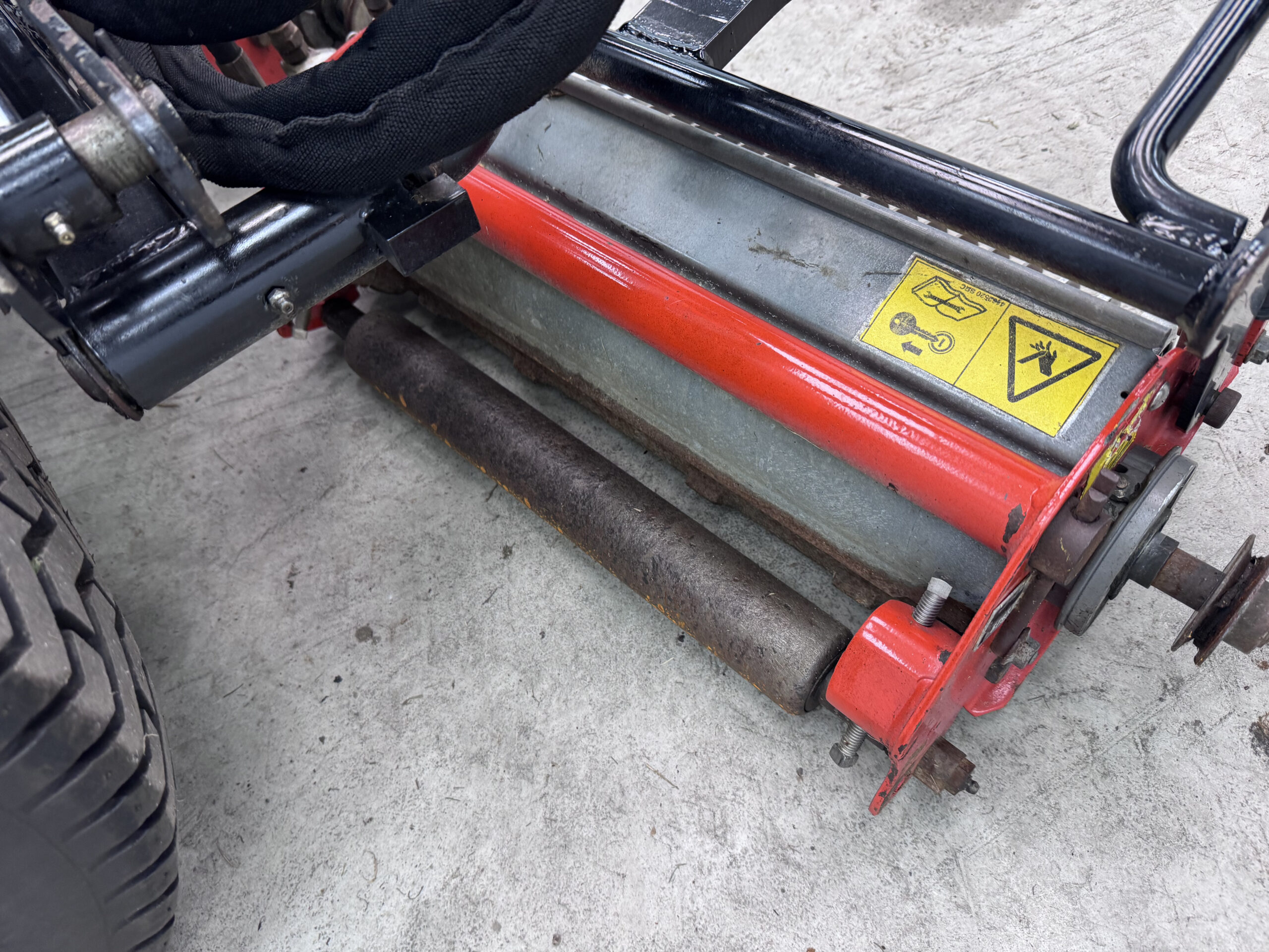 Jacobsen LF 1880 Diesel 4WD Fairway Mower - Image 8