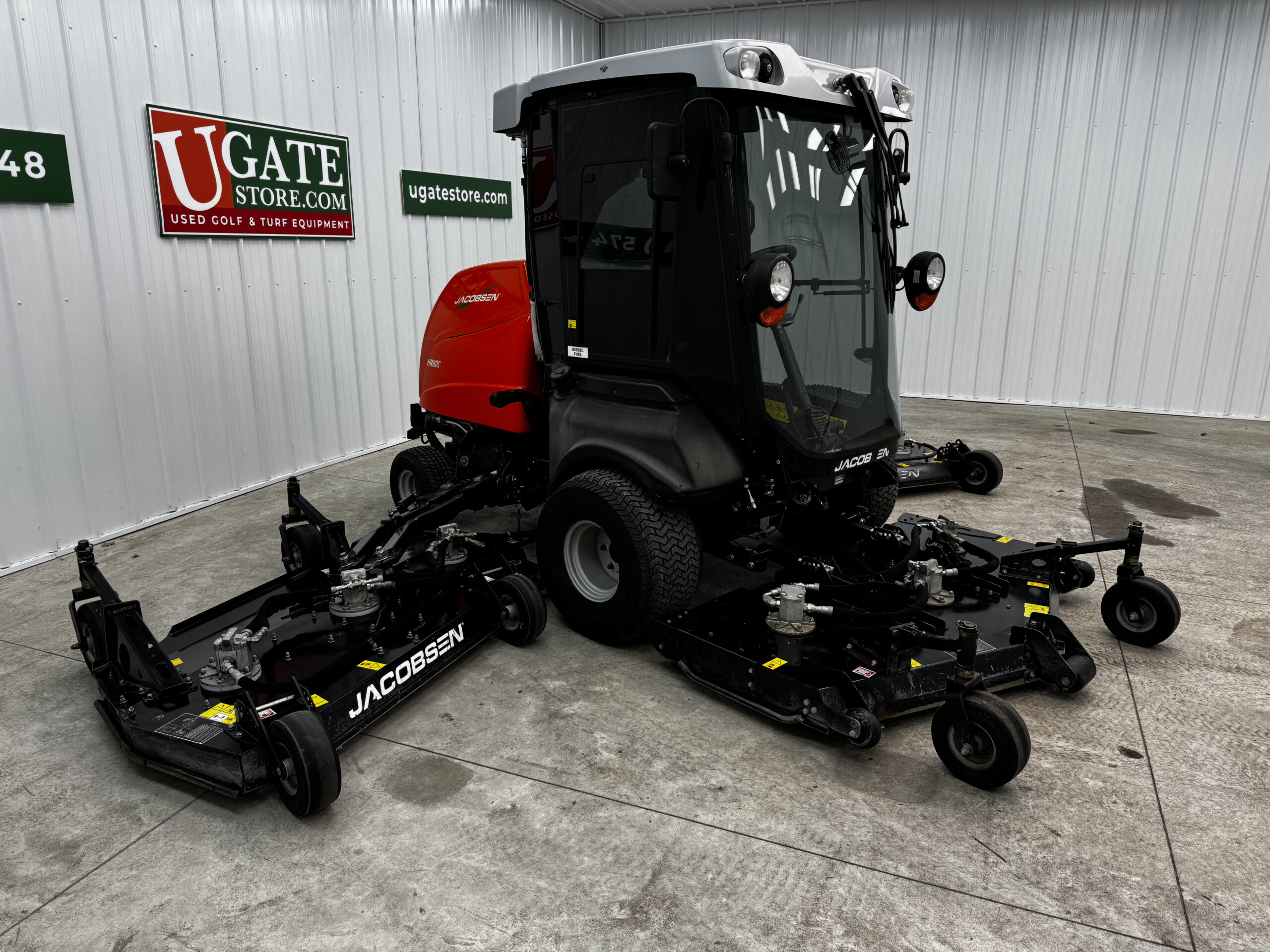 Jacobsen HR800 Diesel 4WD Climate Controlled Cab Wide Area Mower - Image 4