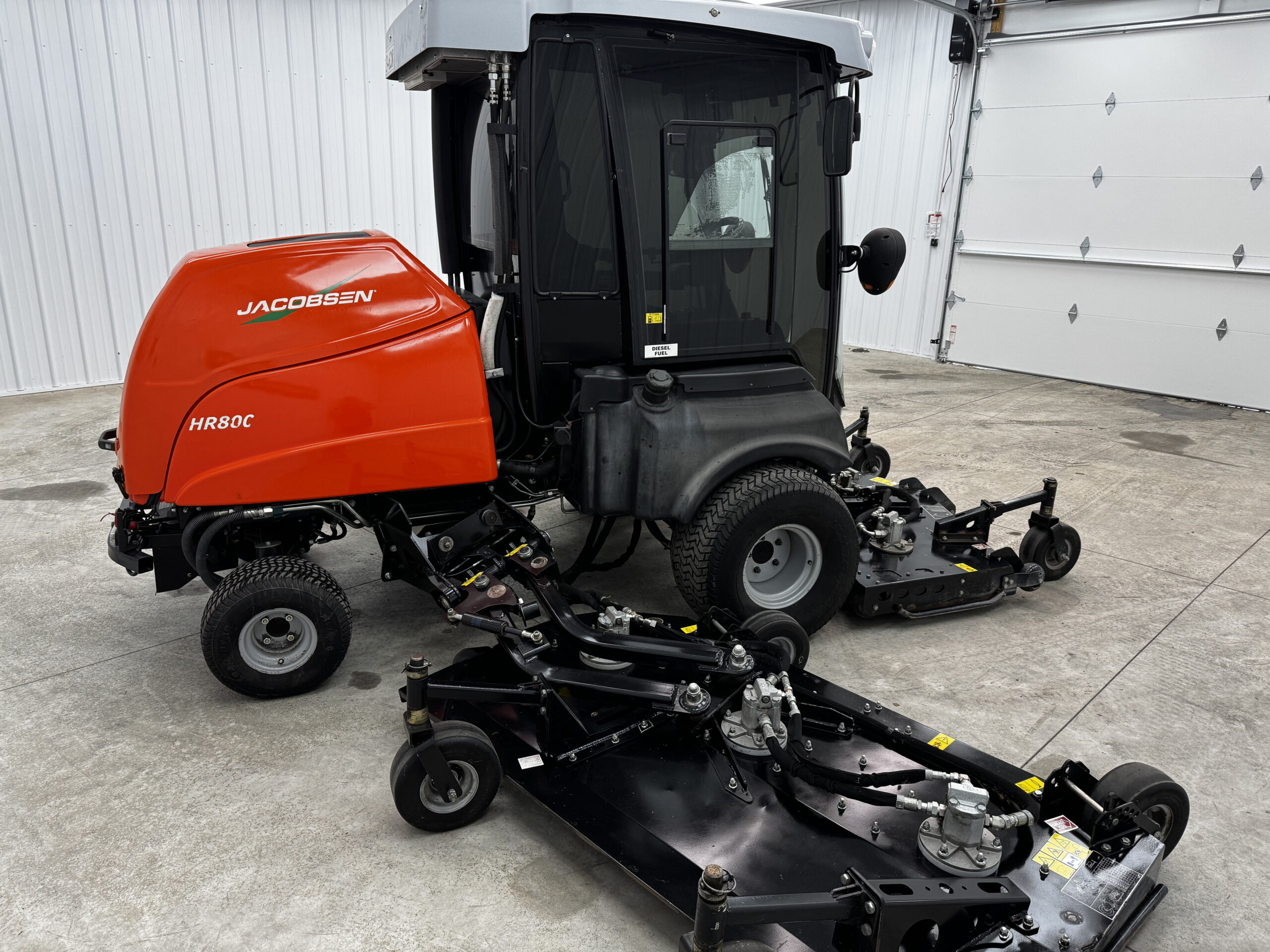 Jacobsen HR800 Diesel 4WD Climate Controlled Cab Wide Area Mower - Image 7