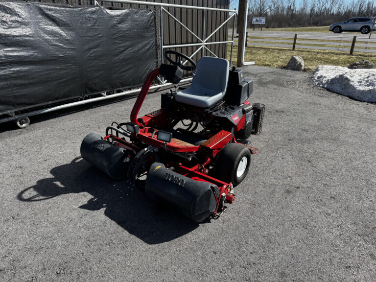 2008 Greensmaster 3150 Gas 2WD Greens Mower - Toro