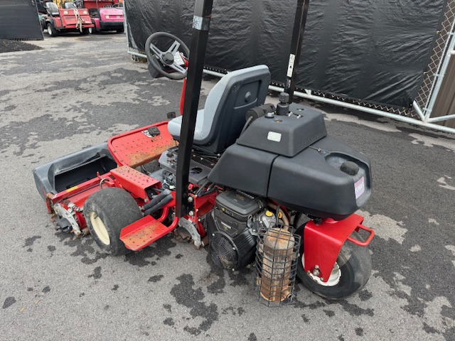 2013 Greensmaster 3150 Gas 2WD Greens Mower - Toro - Image 4