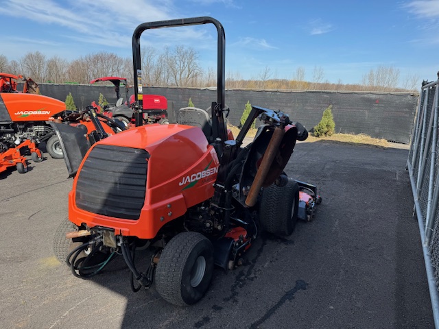 2014 AR722 Diesel 4WD Contour Rotary Mower - Jacobsen - Image 4