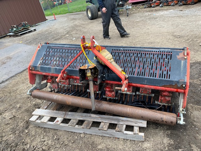 Verti-Core 1700 Tractor Driven Aerator - redexim - Image 3