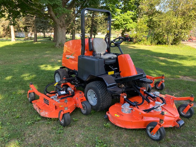 2015 R311T Diesel 4WD Wide Area Mower - Jacobsen