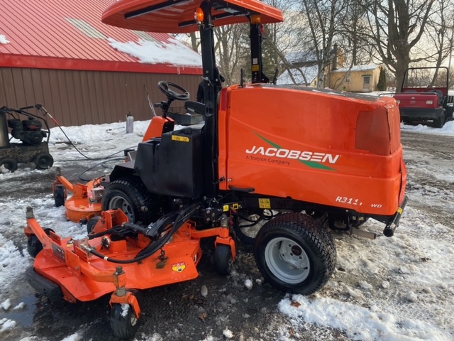 2015 R311T Diesel 4WD Wide Area Mower - Jacobsen - Image 8