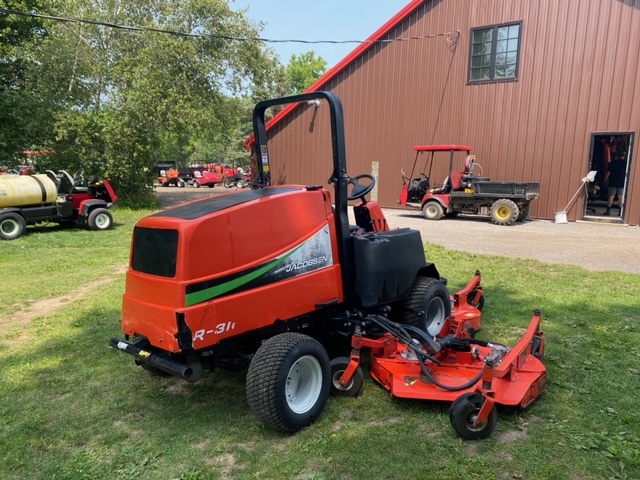 2011 R311T Diesel 4WD Wide Area Mower - Jacobsen - Image 3