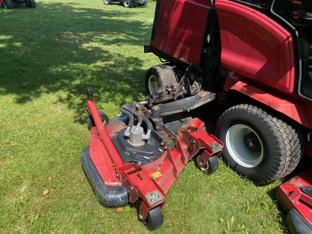 2012 Groundsmaster 4010 Diesel 4WD Wide Area Mower - Toro - Image 4
