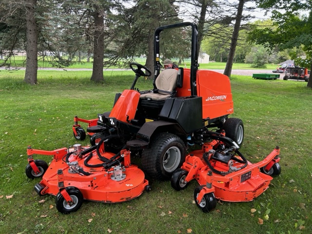 2015 R311-T Diesel 4WD Wide Area Mower - Jacobsen