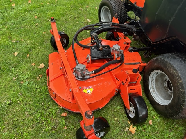 2015 R311-T Diesel 4WD Wide Area Mower - Jacobsen - Image 5