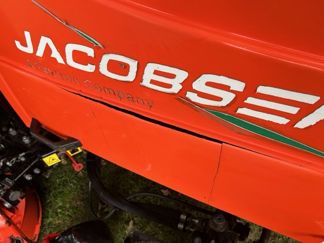 2015 R311-T Diesel 4WD Wide Area Mower - Jacobsen - Image 8