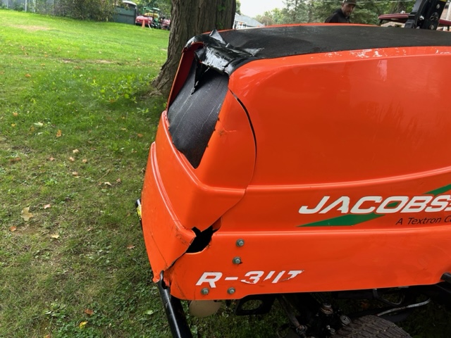2015 R311-T Diesel 4WD Wide Area Mower - Jacobsen - Image 10